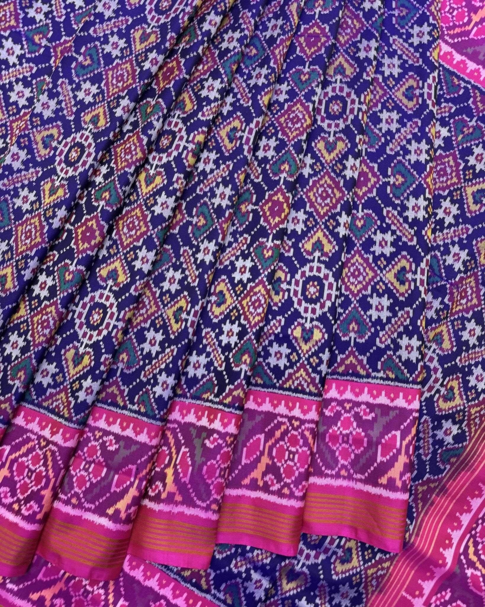 Pink & Blue Manekchowk Semi Double Ikat Patola Saree - SindhoiPatolaArt