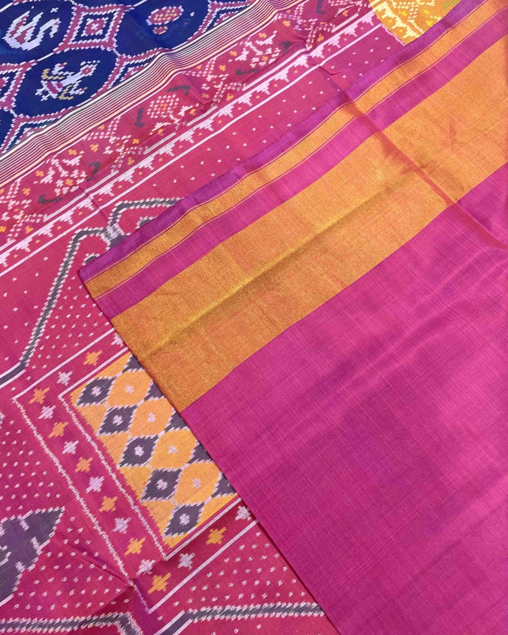 Pink & Blue Narikunj Circle Designer Patola Saree - SindhoiPatolaArt