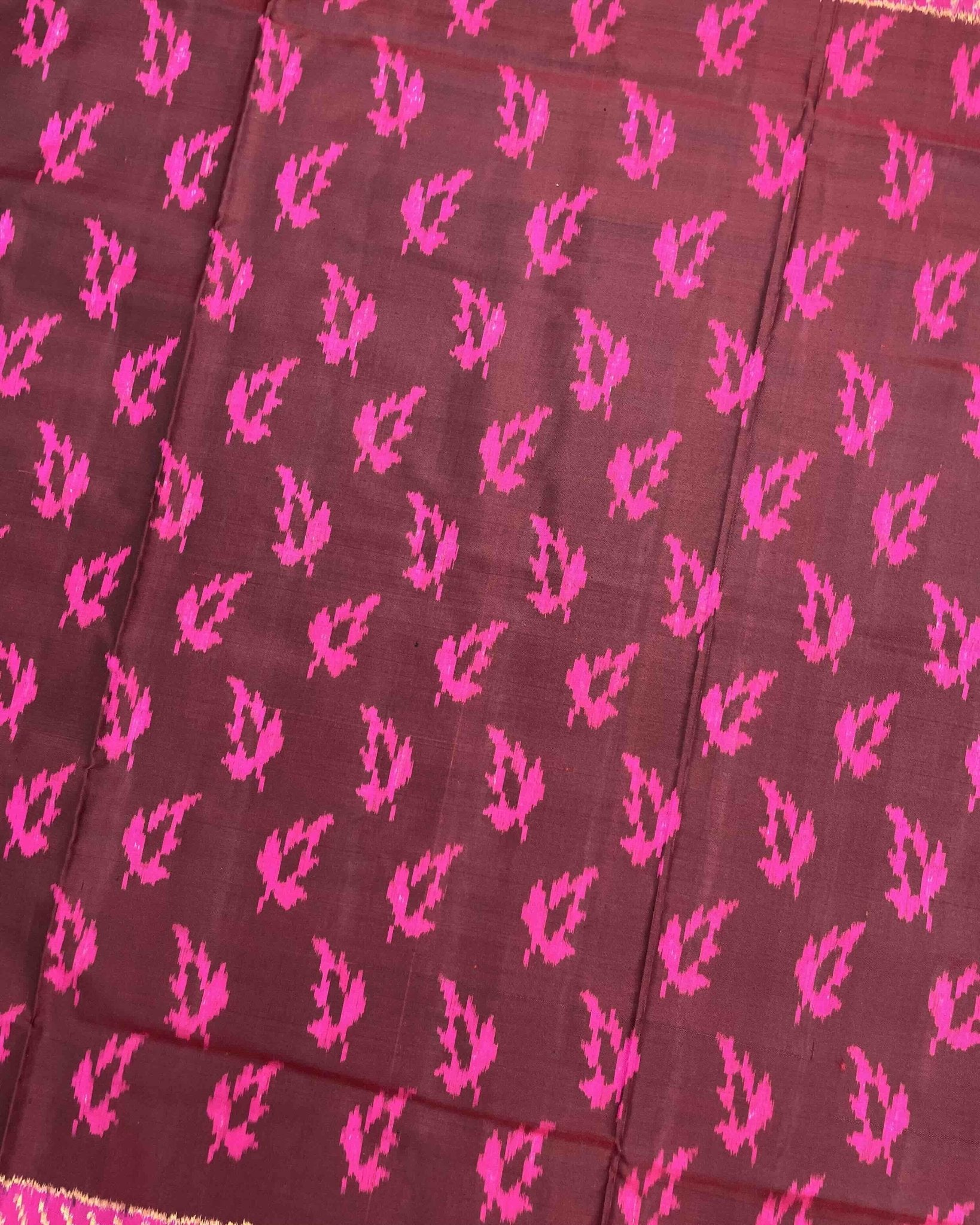 Pink & Brown Fancy Leaves Patola Saree - SindhoiPatolaArt