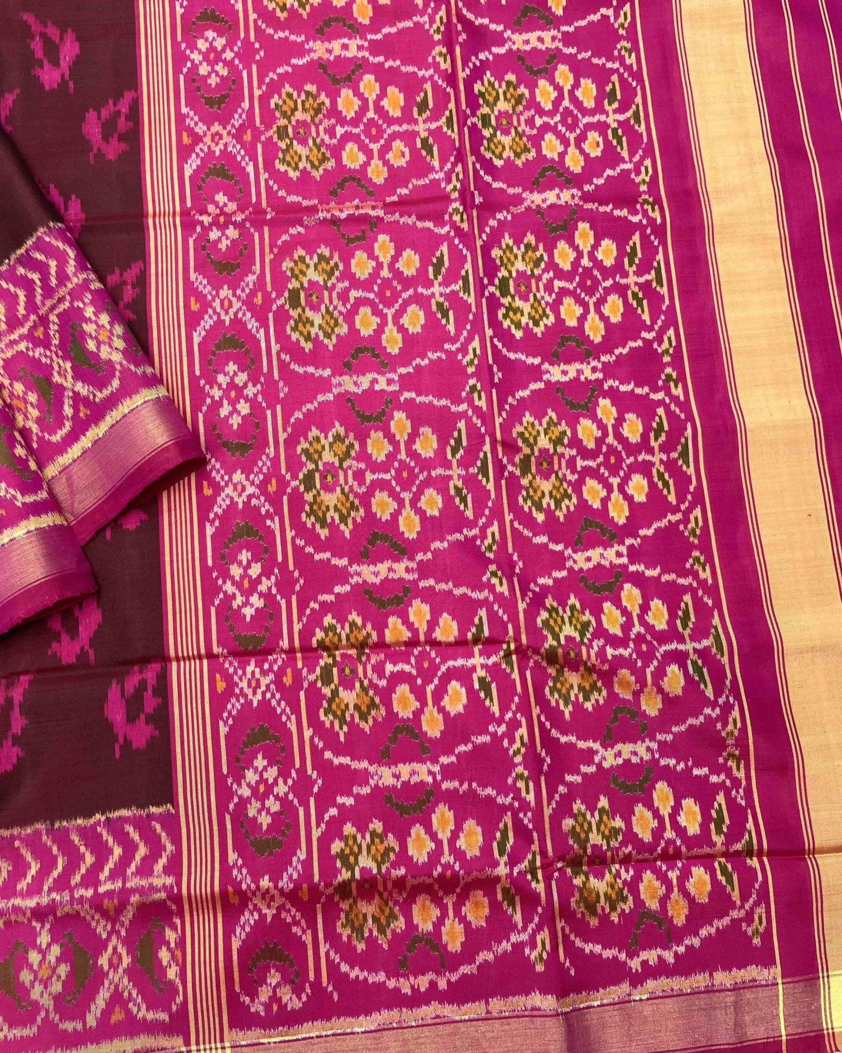 Pink & Brown Fancy Leaves Patola Saree - SindhoiPatolaArt