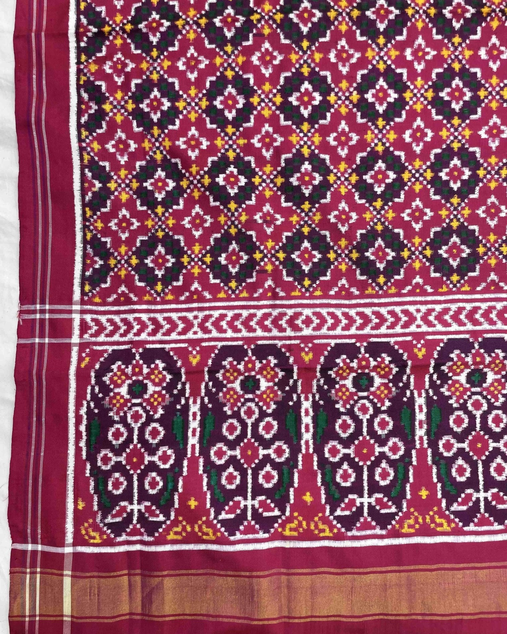 Pink Buttonful Design Patola Dupatta - SindhoiPatolaArt