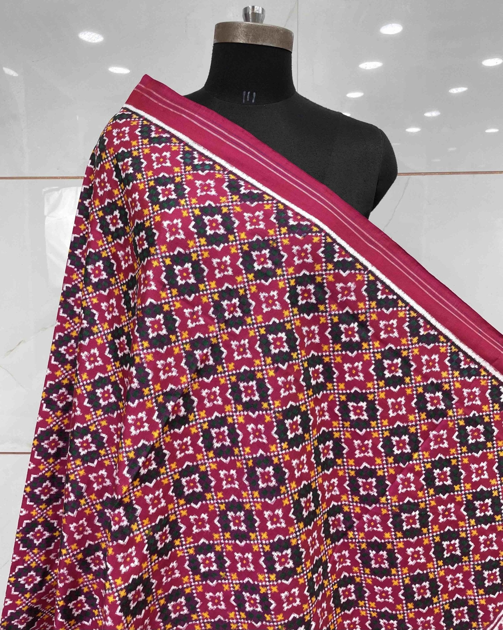 Pink Buttonful Design Patola Dupatta - SindhoiPatolaArt
