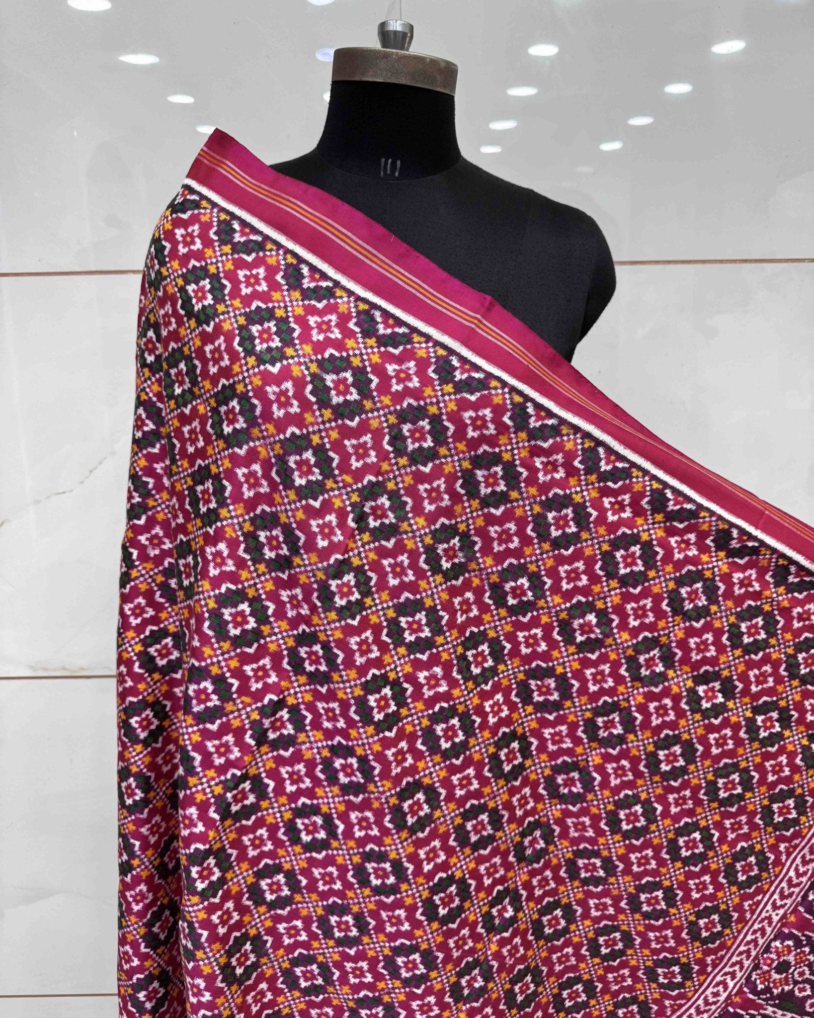 Pink Buttonful Double Ikat Patola Dupatta - SindhoiPatolaArt