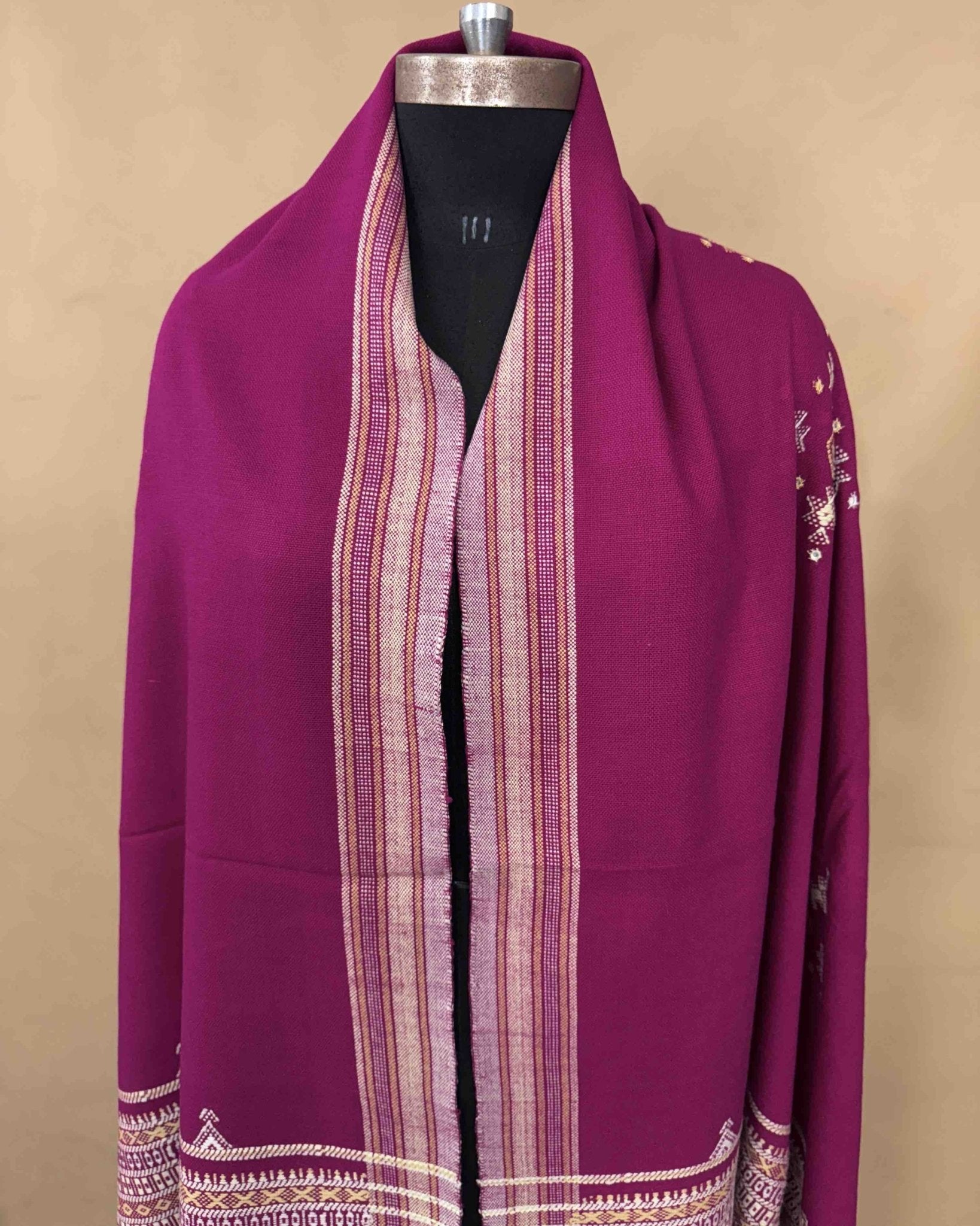 Pink Chomukh Mirror Kutchi Woolen Shawl - SindhoiPatolaArt
