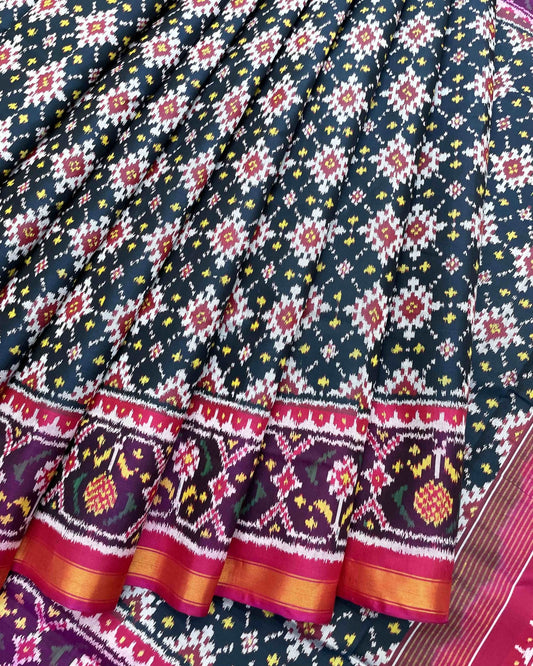 Pink & Dard Turquoise Buttonful Patola Saree - SindhoiPatolaArt