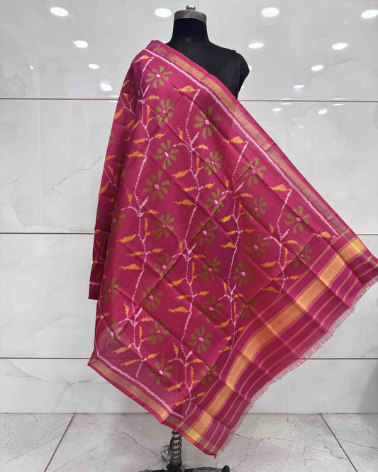 Pink Flower Leaves Patola Dupatta - SindhoiPatolaArt
