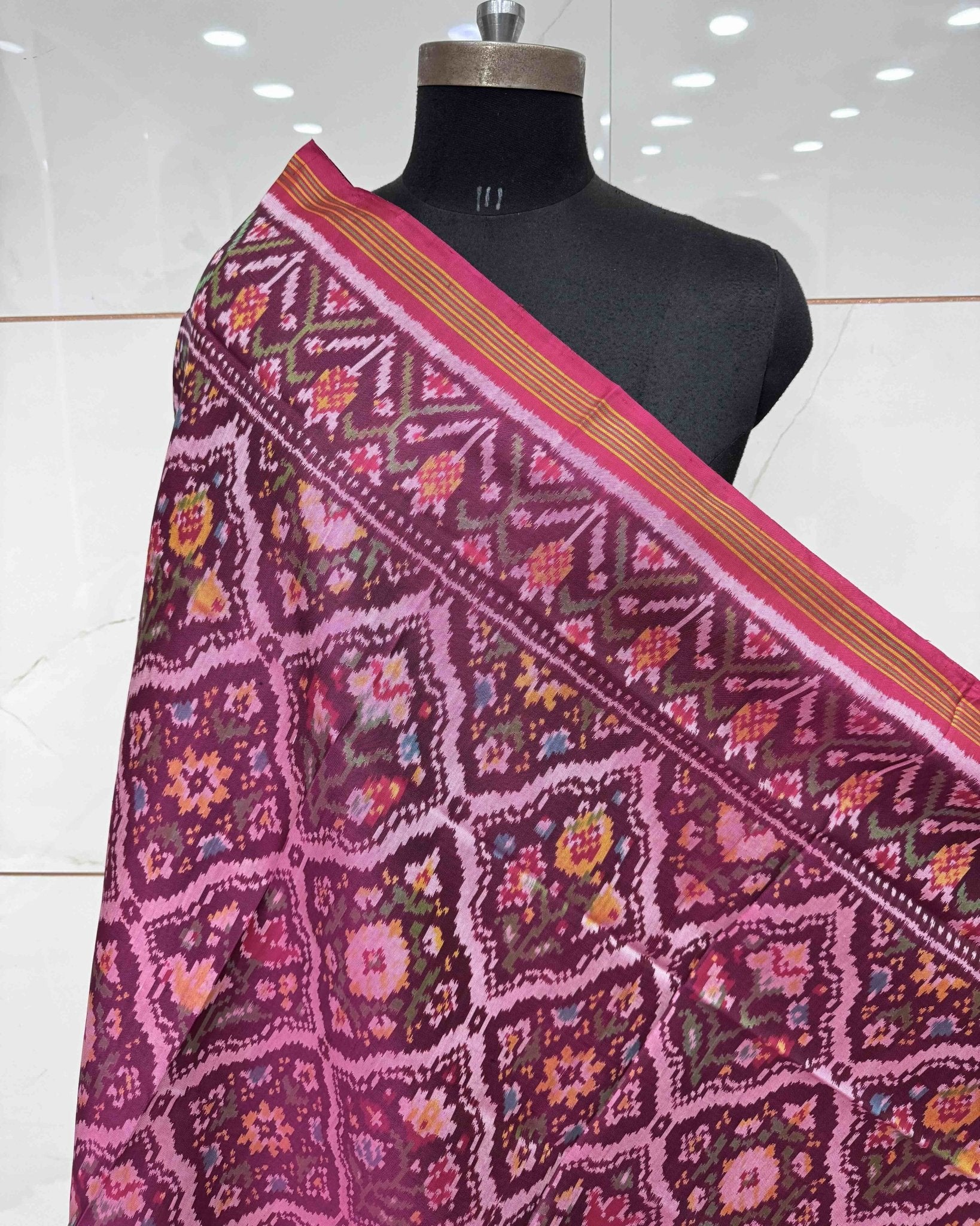 Pink Flower Patola Dupatta - SindhoiPatolaArt