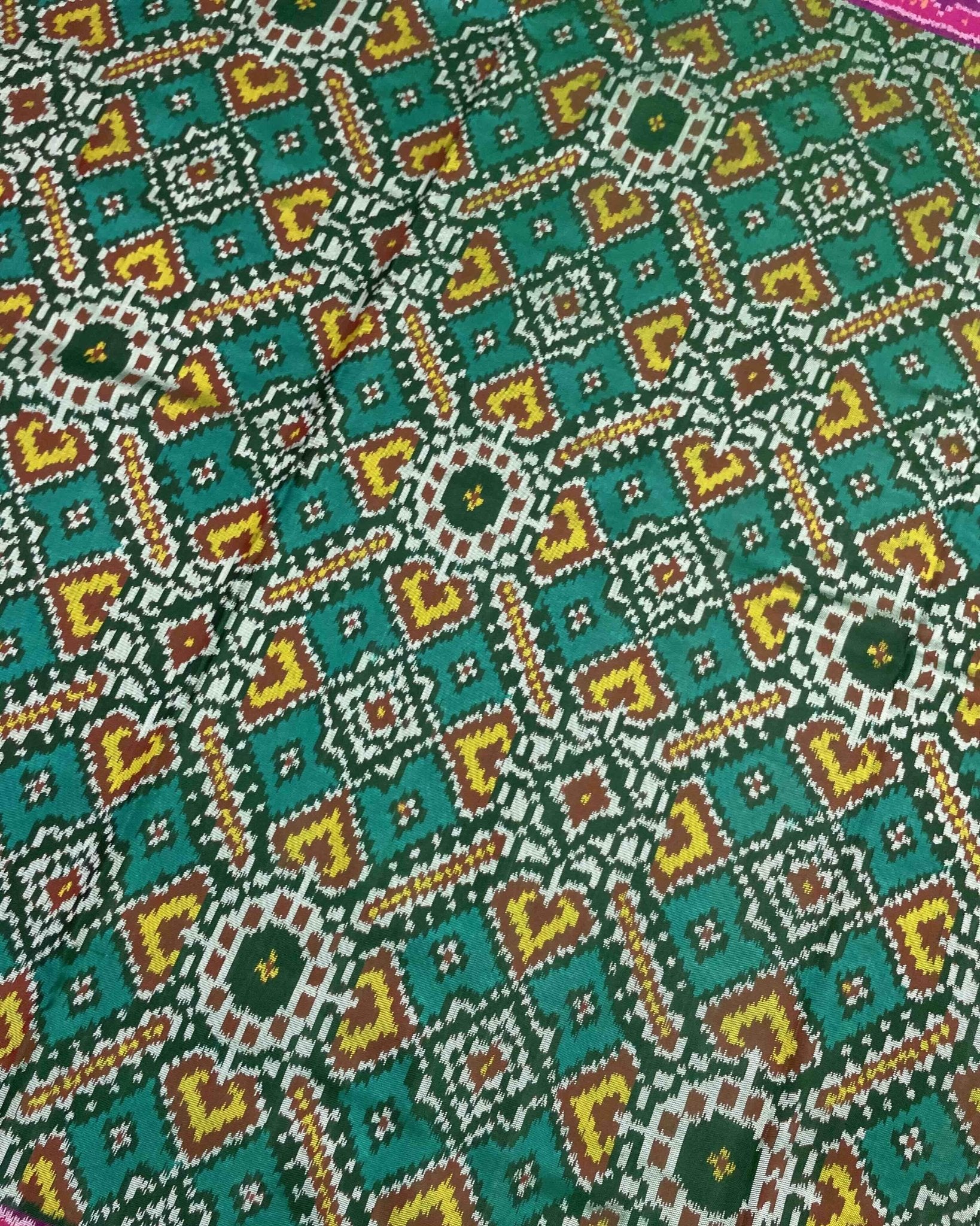 Pink & Green Manekchowk Patola Saree - SindhoiPatolaArt