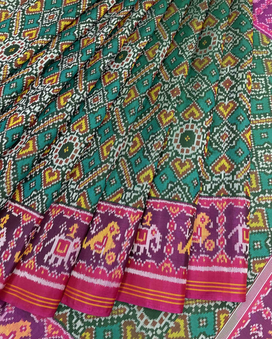 Pink & Green Manekchowk Patola Saree - SindhoiPatolaArt