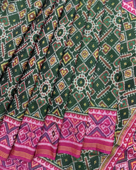 Pink & Green Manekchowk Semi Double Ikat Patola Saree - SindhoiPatolaArt