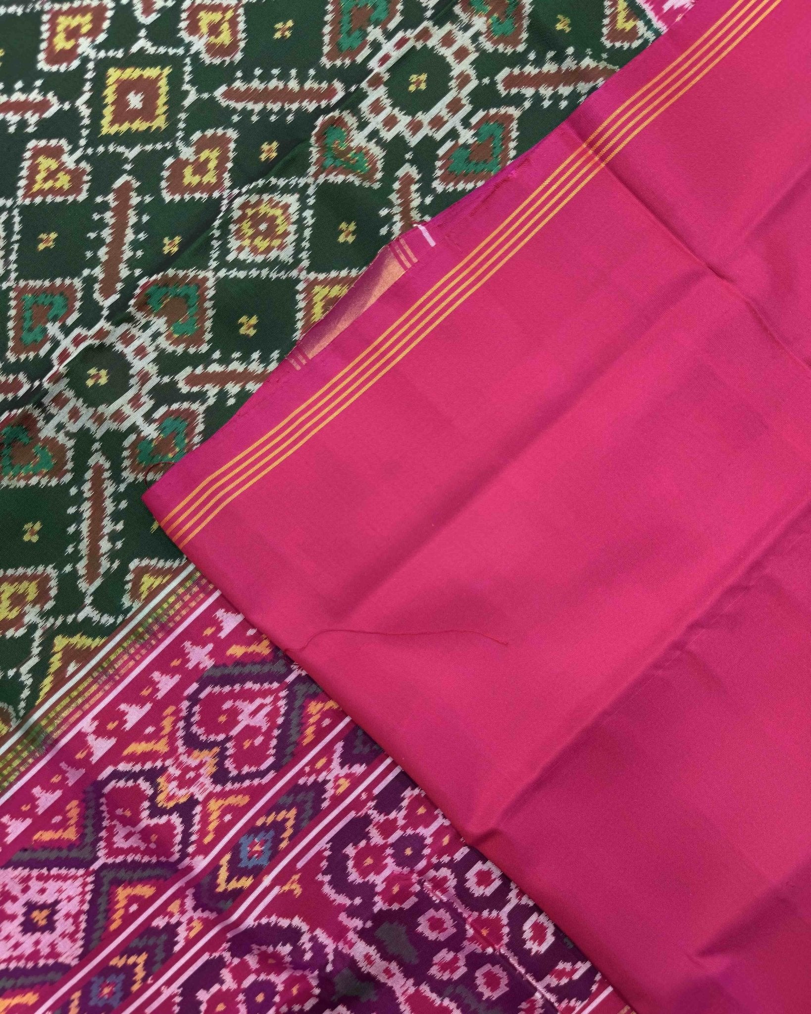 Pink & Green Manekchowk Semi Double Ikat Patola Saree - SindhoiPatolaArt