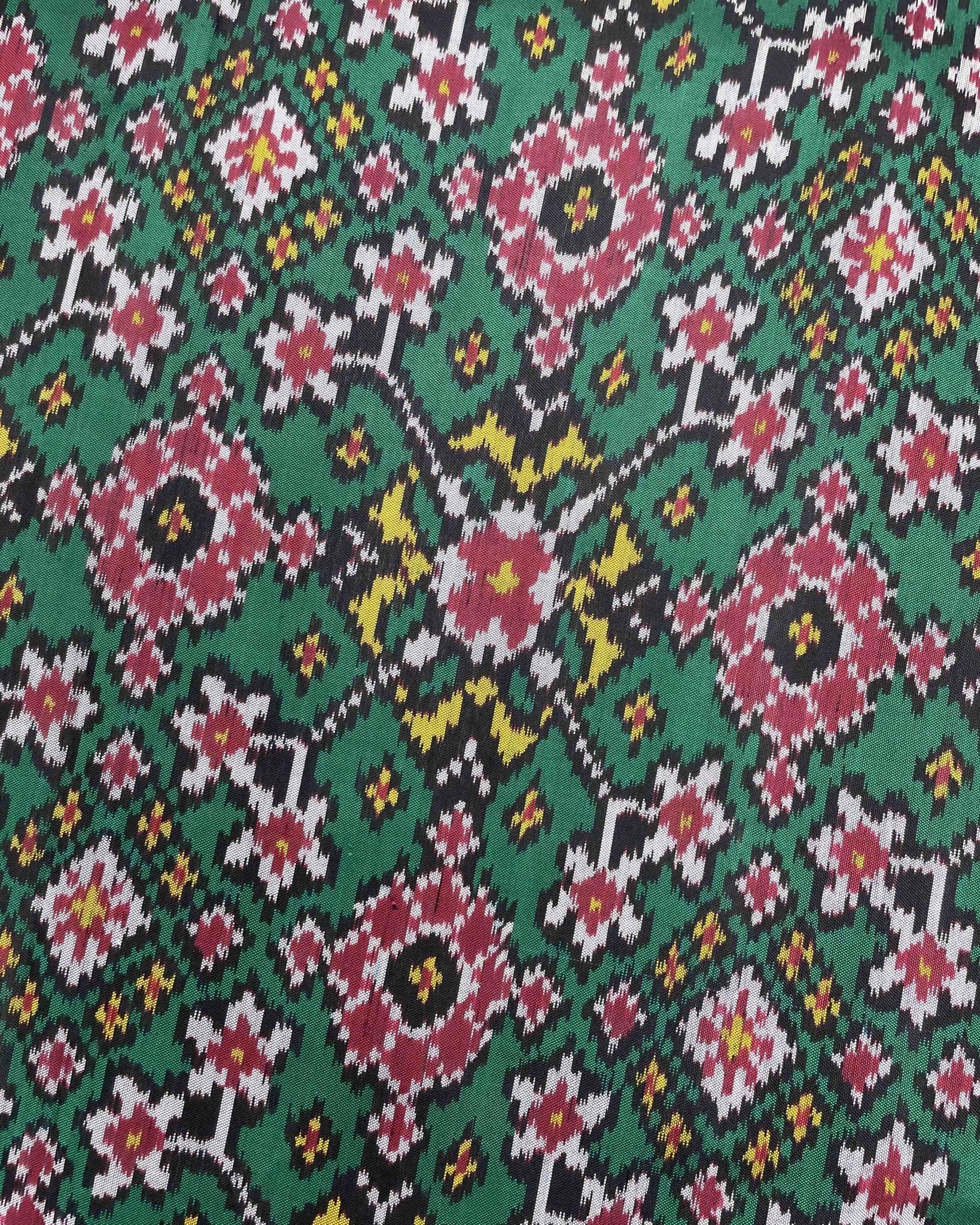 Pink & Green Navratan Patola Saree - SindhoiPatolaArt