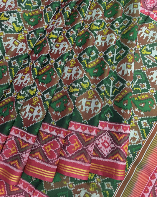 Pink & Green Navratan Semi Double Ikat Patola Saree - SindhoiPatolaArt