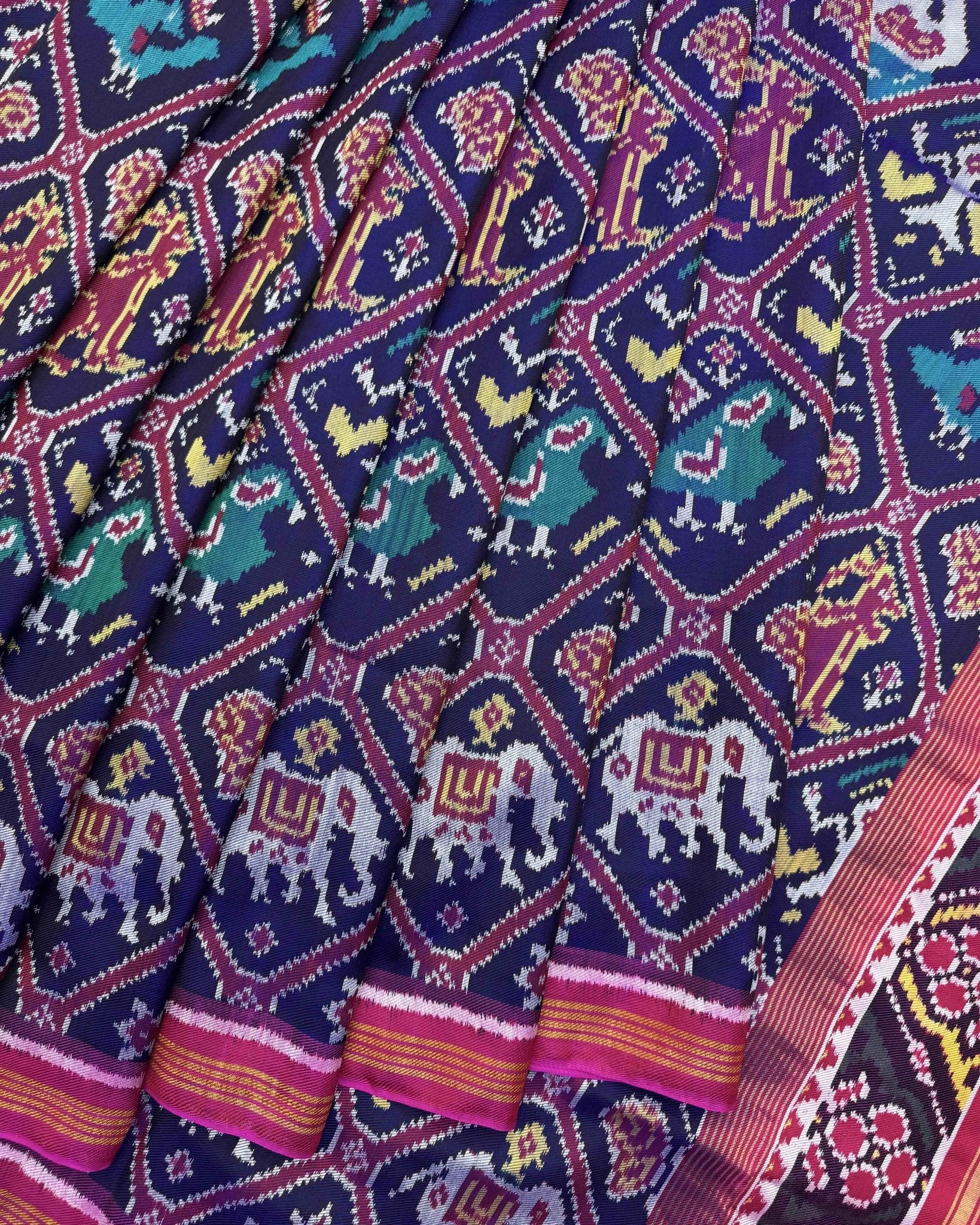 Pink & Indigo Blue Narikunj Twill Patola Saree - SindhoiPatolaArt