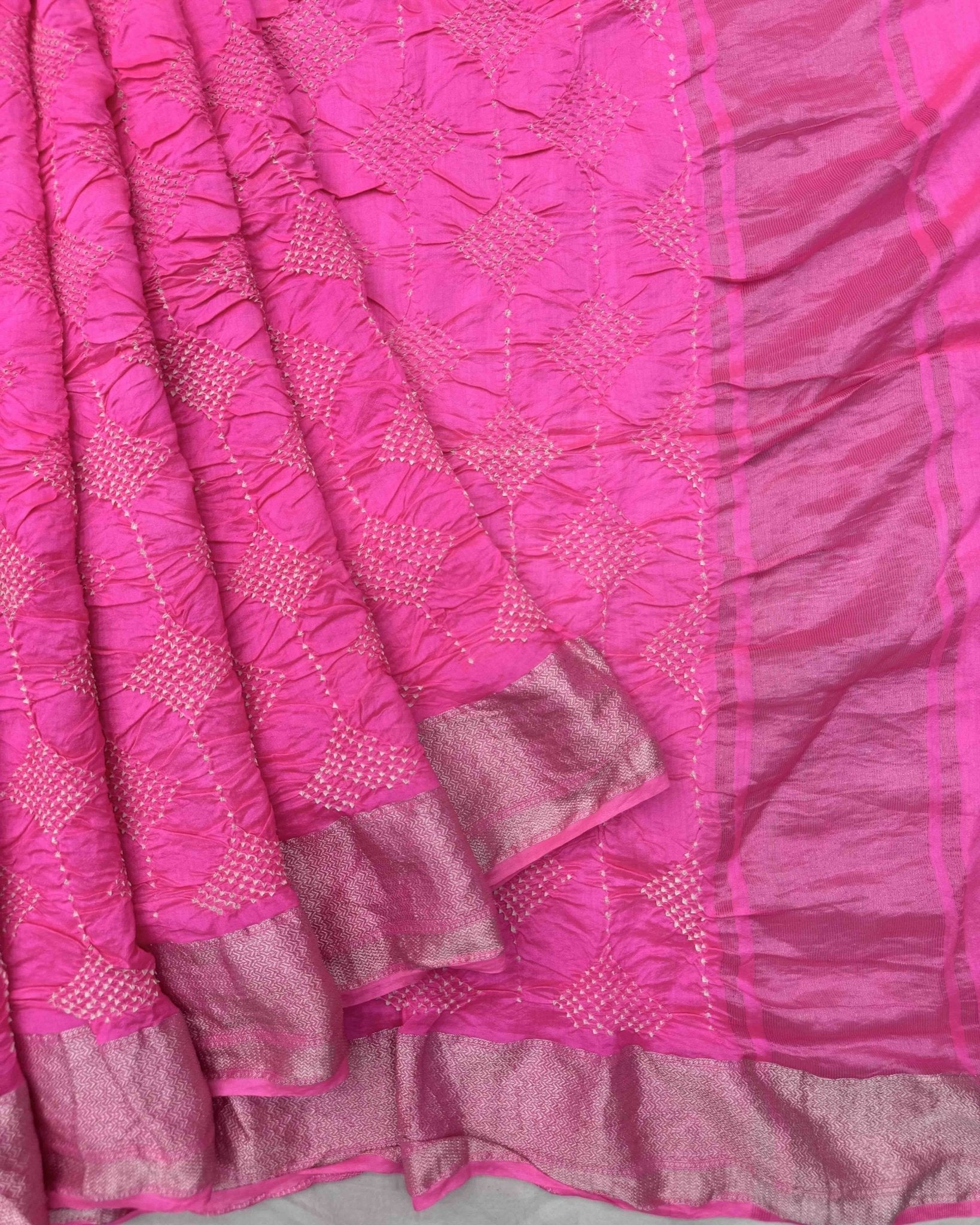 Pink Maheshwari Bandhani Saree - SindhoiPatolaArt