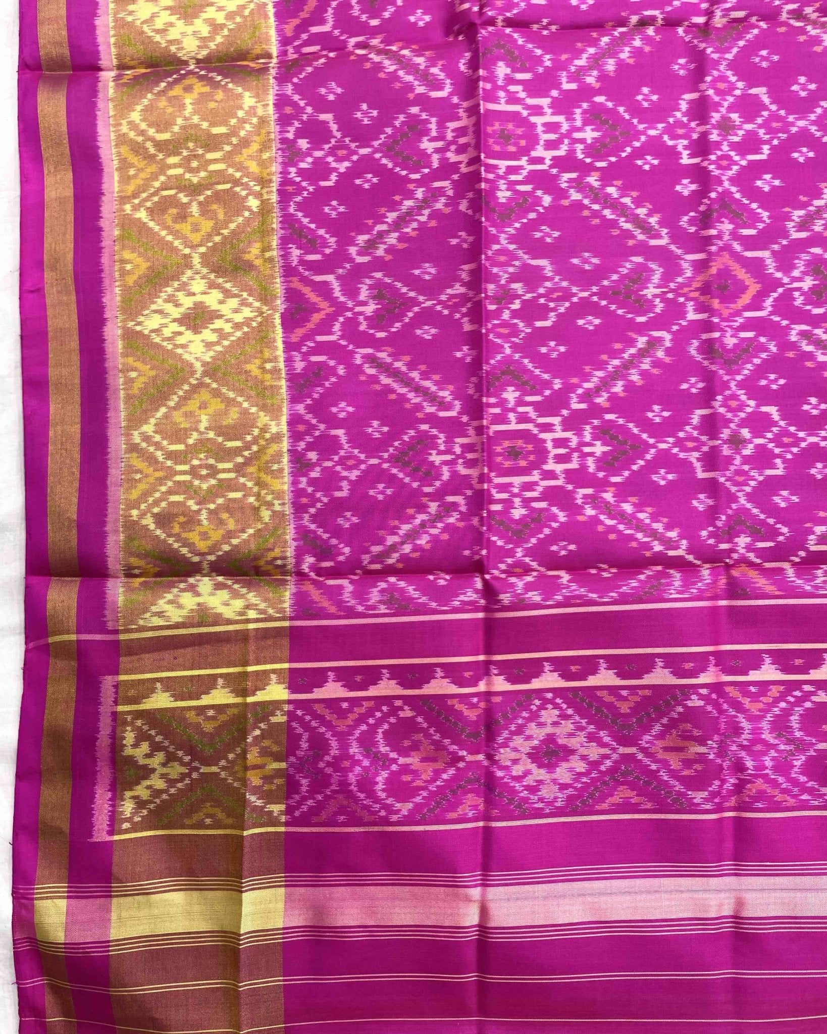Pink Manekchowk Patola Dupatta - SindhoiPatolaArt
