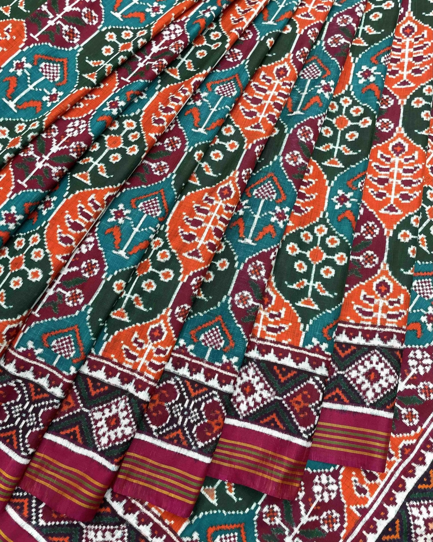 Pink & Multicolour Flower Designer Patola Saree - SindhoiPatolaArt