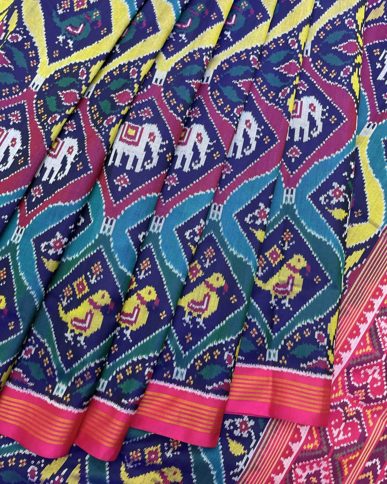 Pink & Multicolour Matka Narikunj Patola Saree - SindhoiPatolaArt
