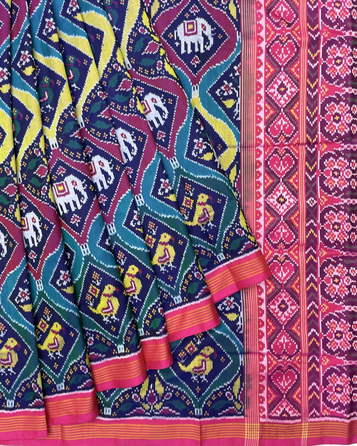 Pink & Multicolour Matka Narikunj Patola Saree - SindhoiPatolaArt