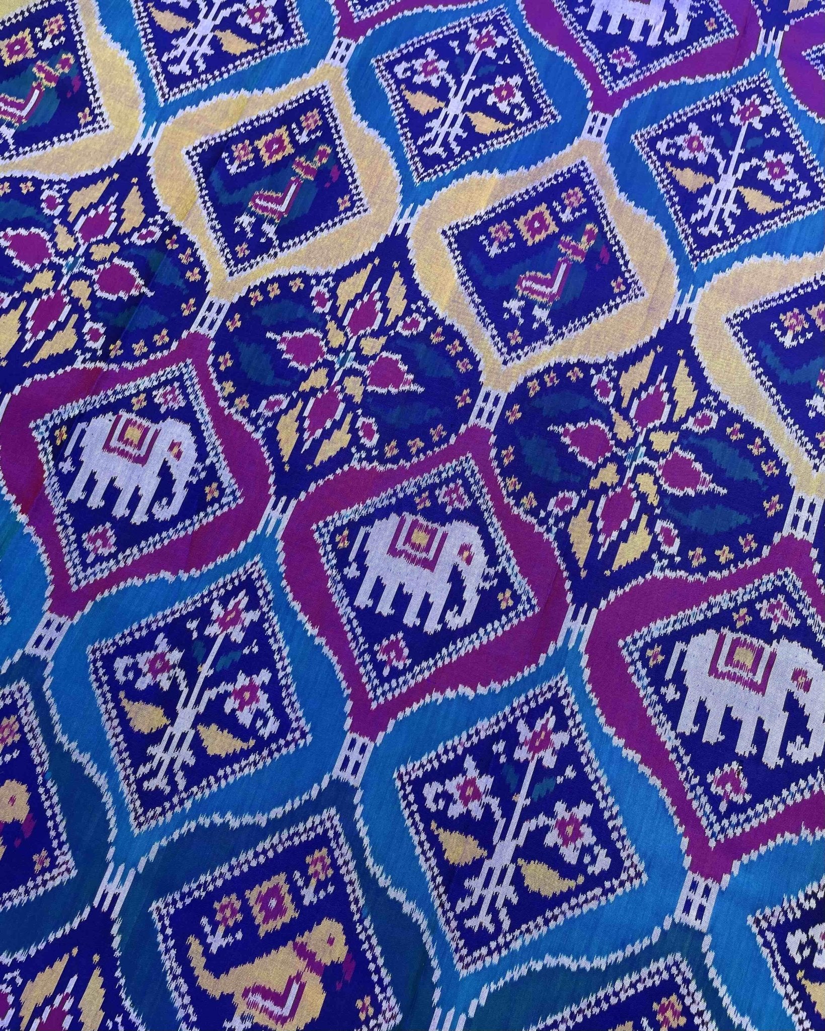 Pink & Multicolour Narikunj Designer Patola Saree - SindhoiPatolaArt