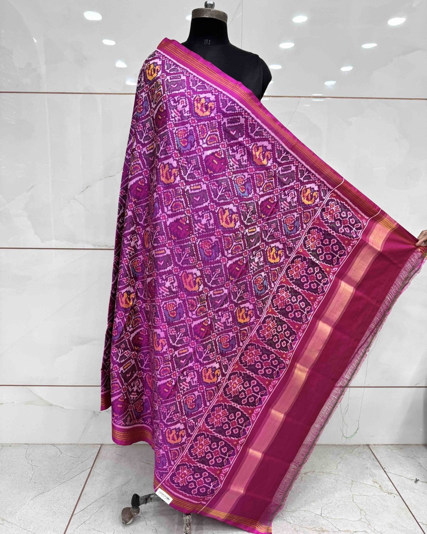 Pink Narikunj Semi Double Ikat Patola Dupatta - SindhoiPatolaArt