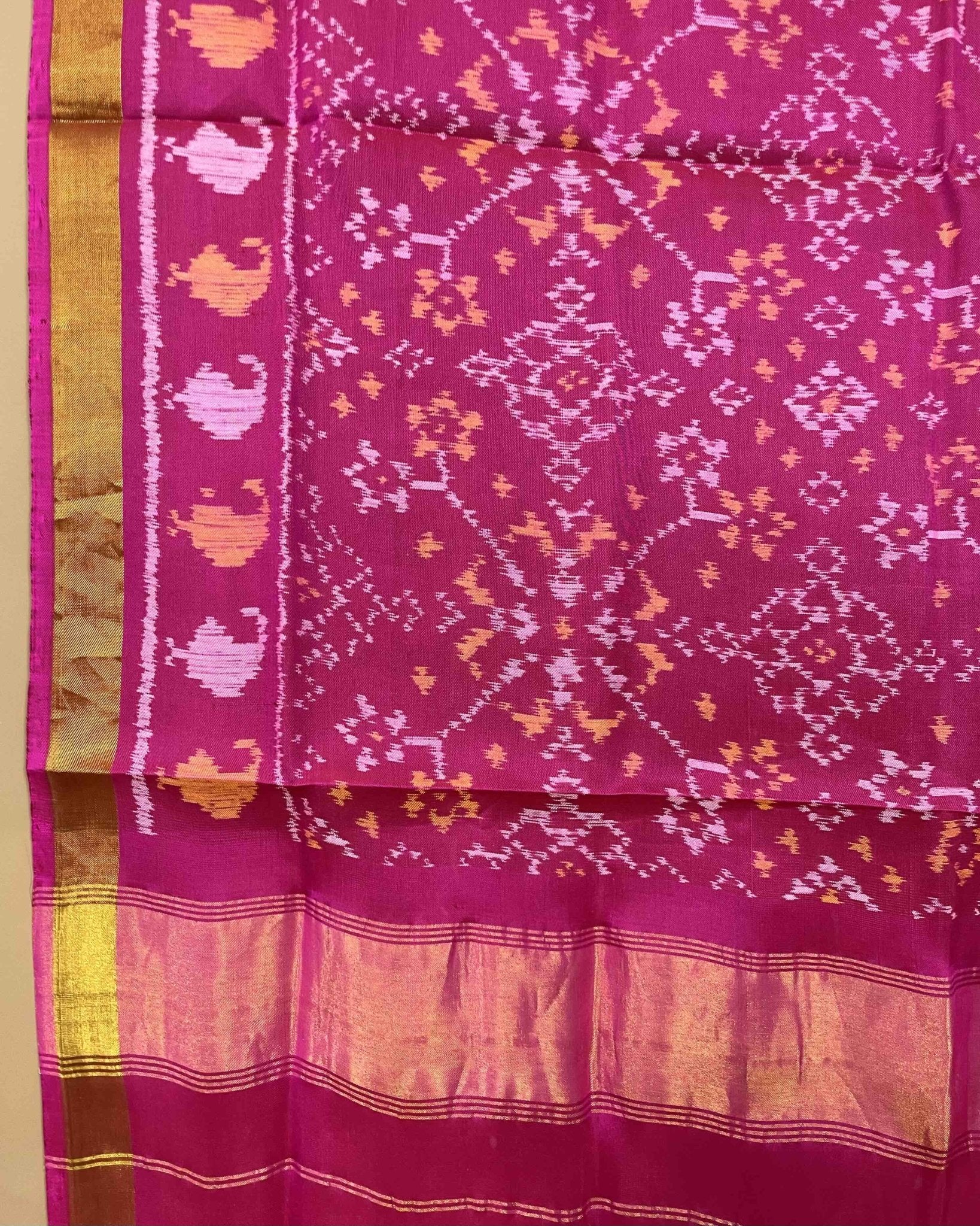 Pink Navratan Patola Dupatta - SindhoiPatolaArt