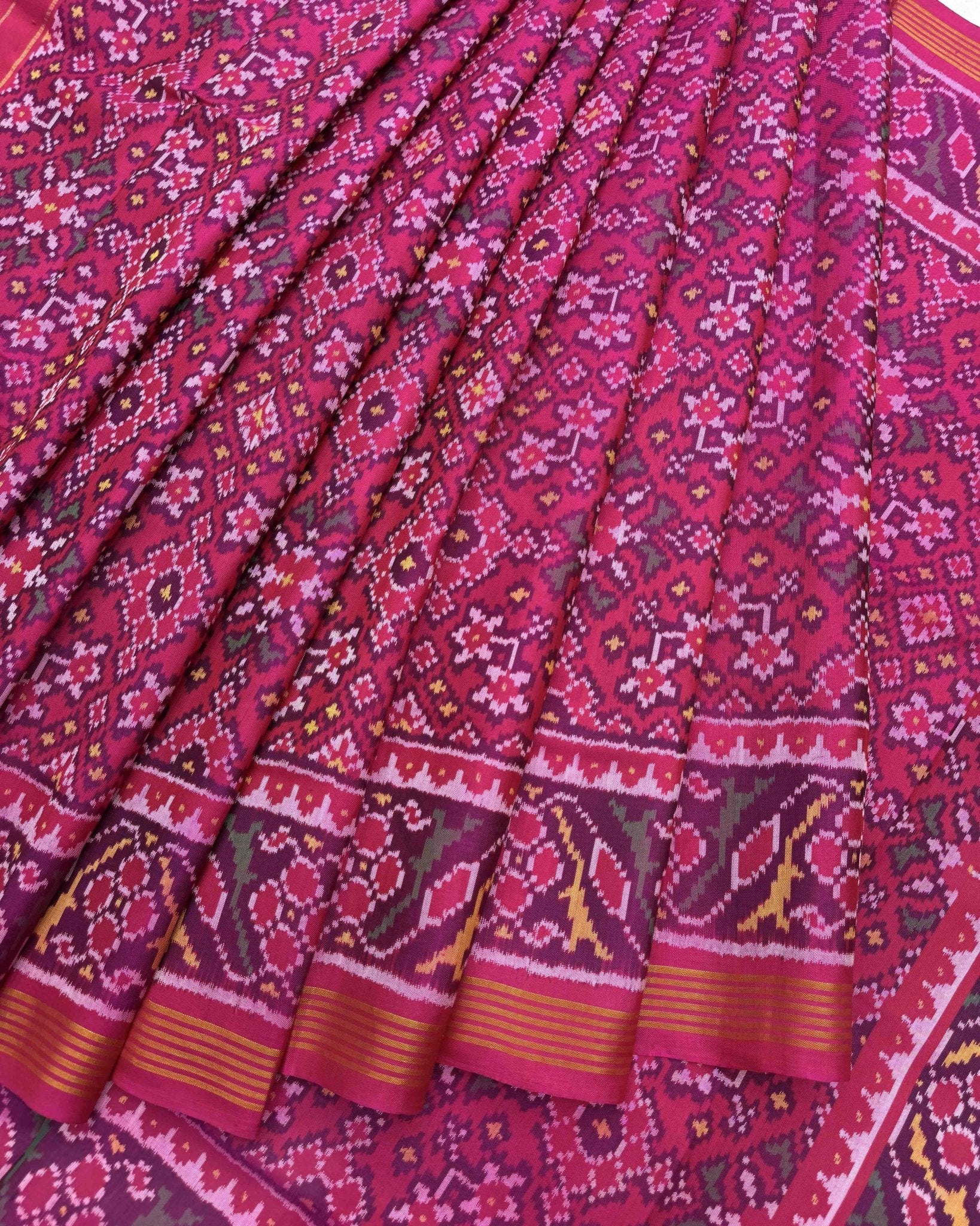 Pink Navratan Patola Saree - SindhoiPatolaArt