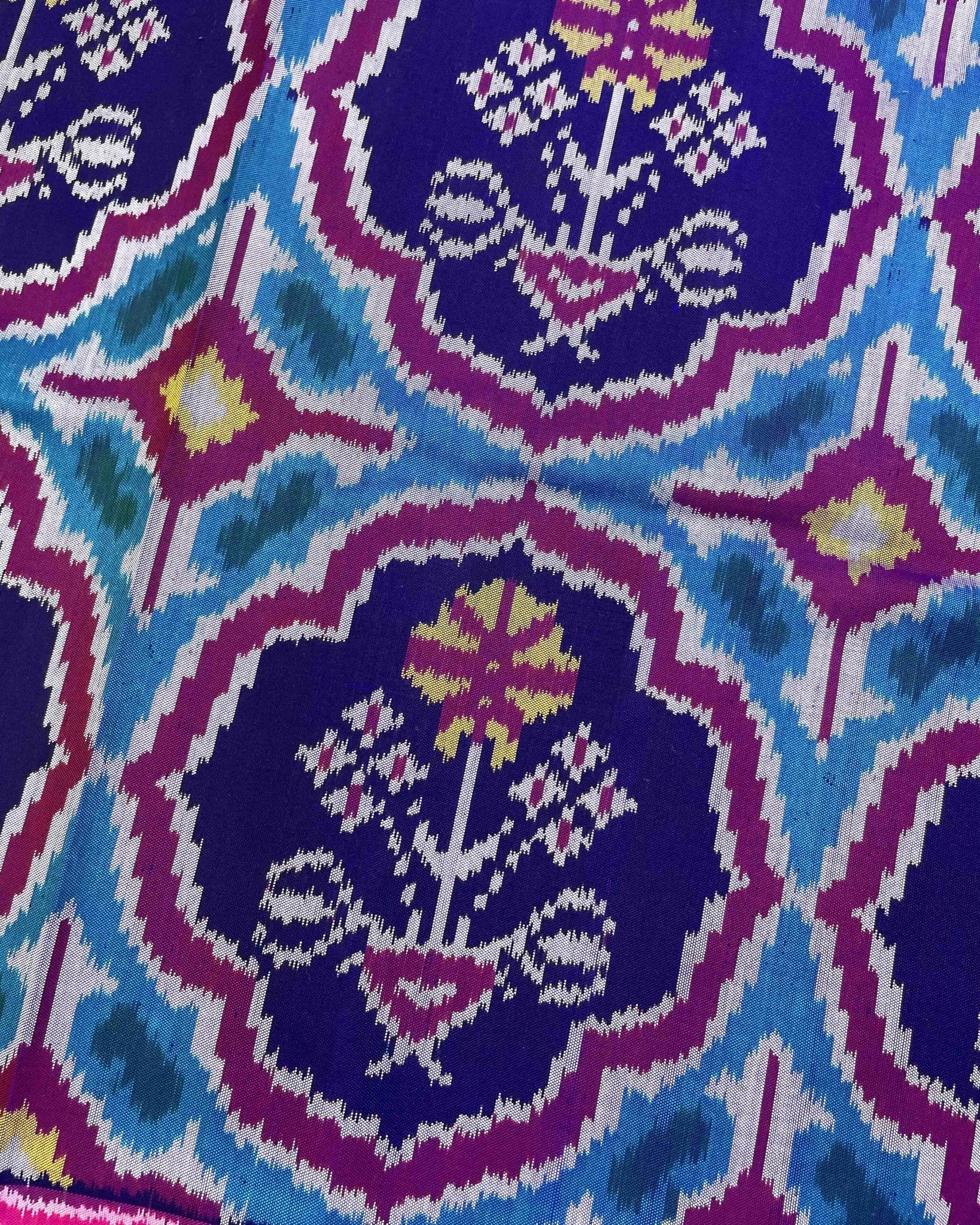 Pink & Navy Blue Flower Patola Saree - SindhoiPatolaArt
