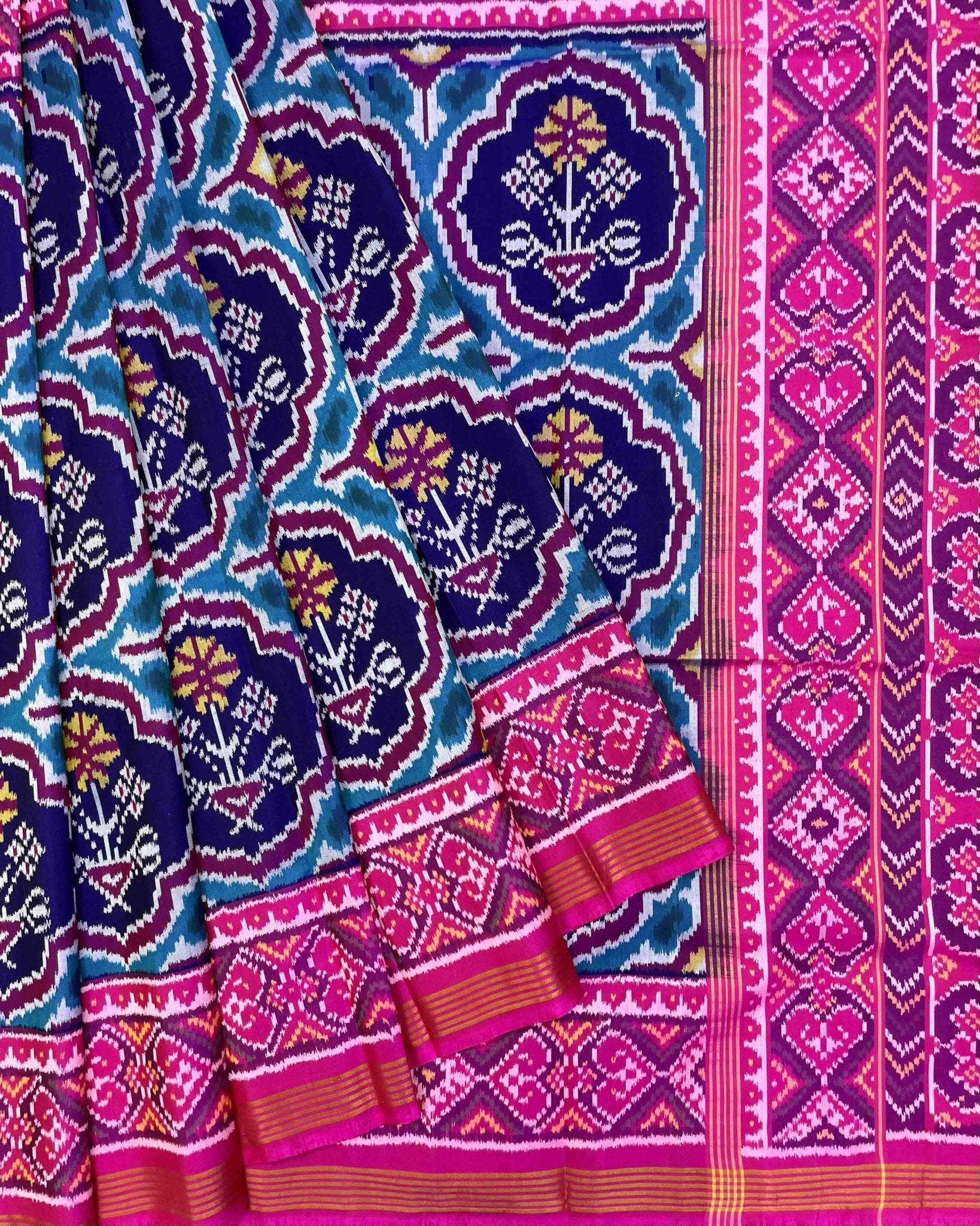 Pink & Navy Blue Flower Patola Saree - SindhoiPatolaArt