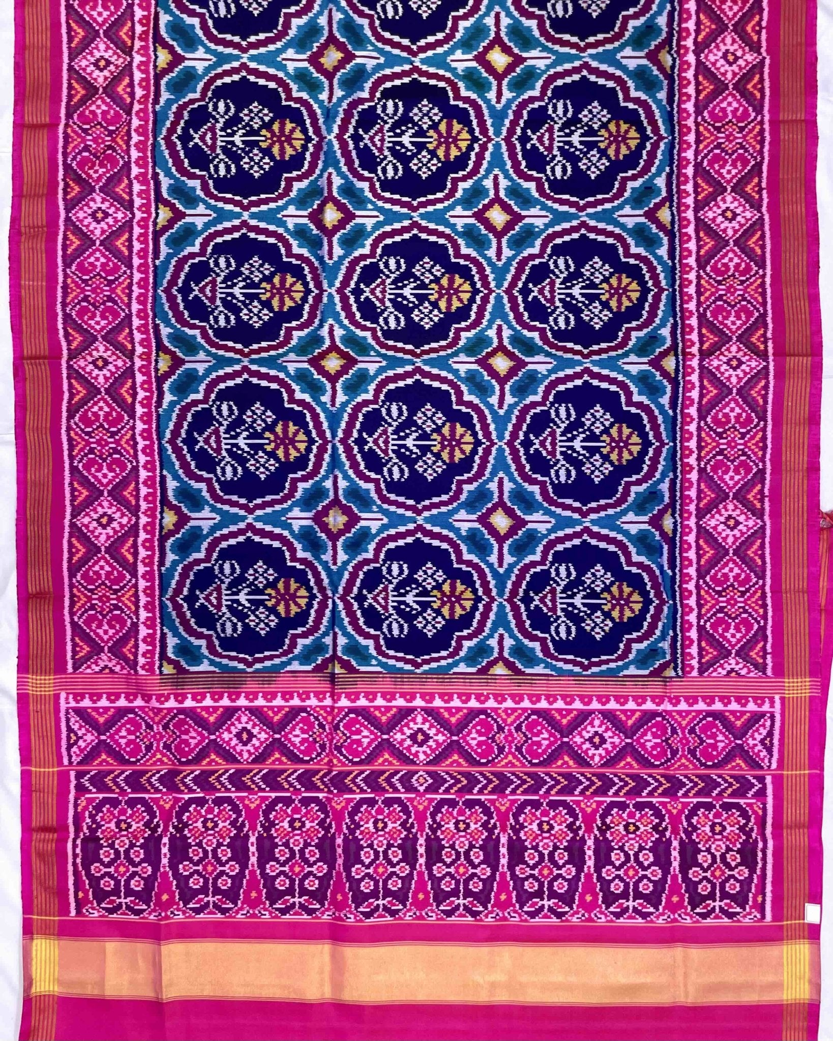 Pink & Navy Blue Flower Patola Saree - SindhoiPatolaArt