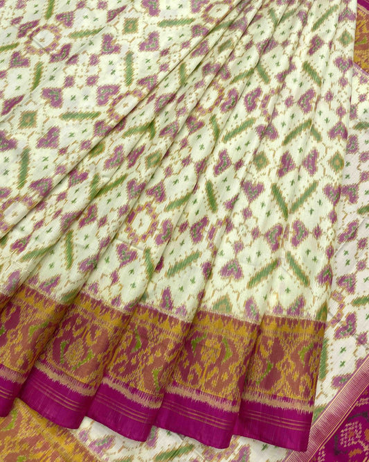 Pink & Off White Manekchowk Designer Patola Saree - SindhoiPatolaArt
