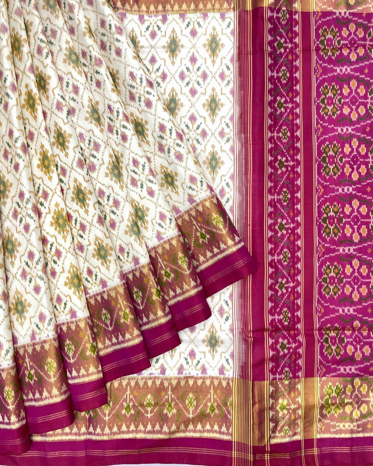 Pink & Off White Panchanda Patola Saree - SindhoiPatolaArt