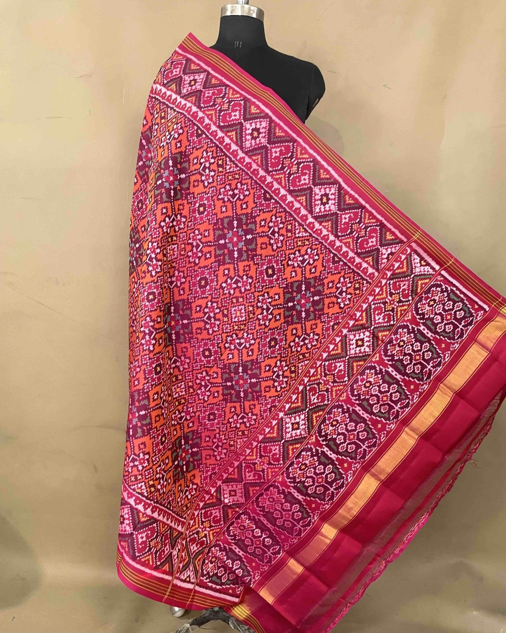 Pink & Orange Navratan Patola Dupatta - SindhoiPatolaArt