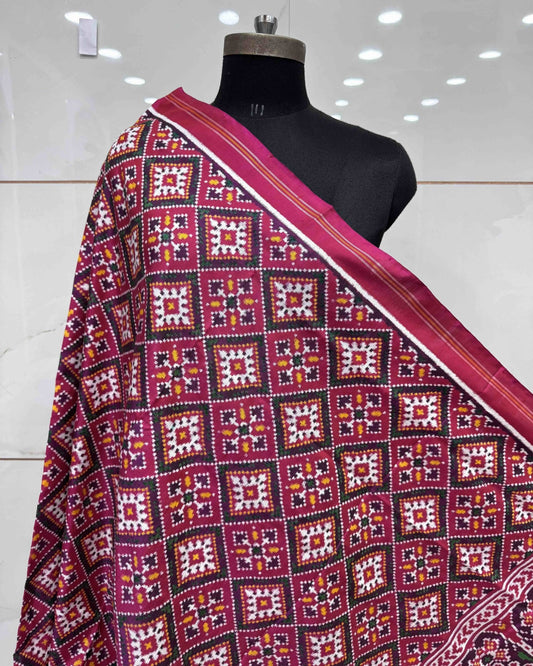 Pink Panchanda Double Ikat Patola Dupatta - SindhoiPatolaArt