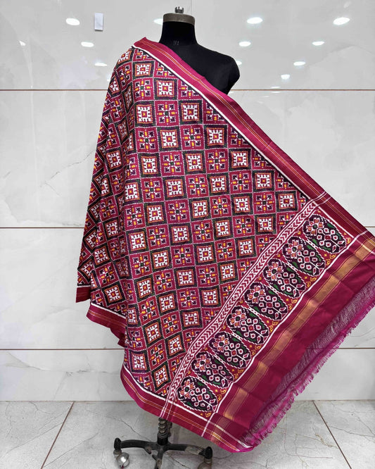 Pink Panchanda Double Ikat Patola Dupatta - SindhoiPatolaArt