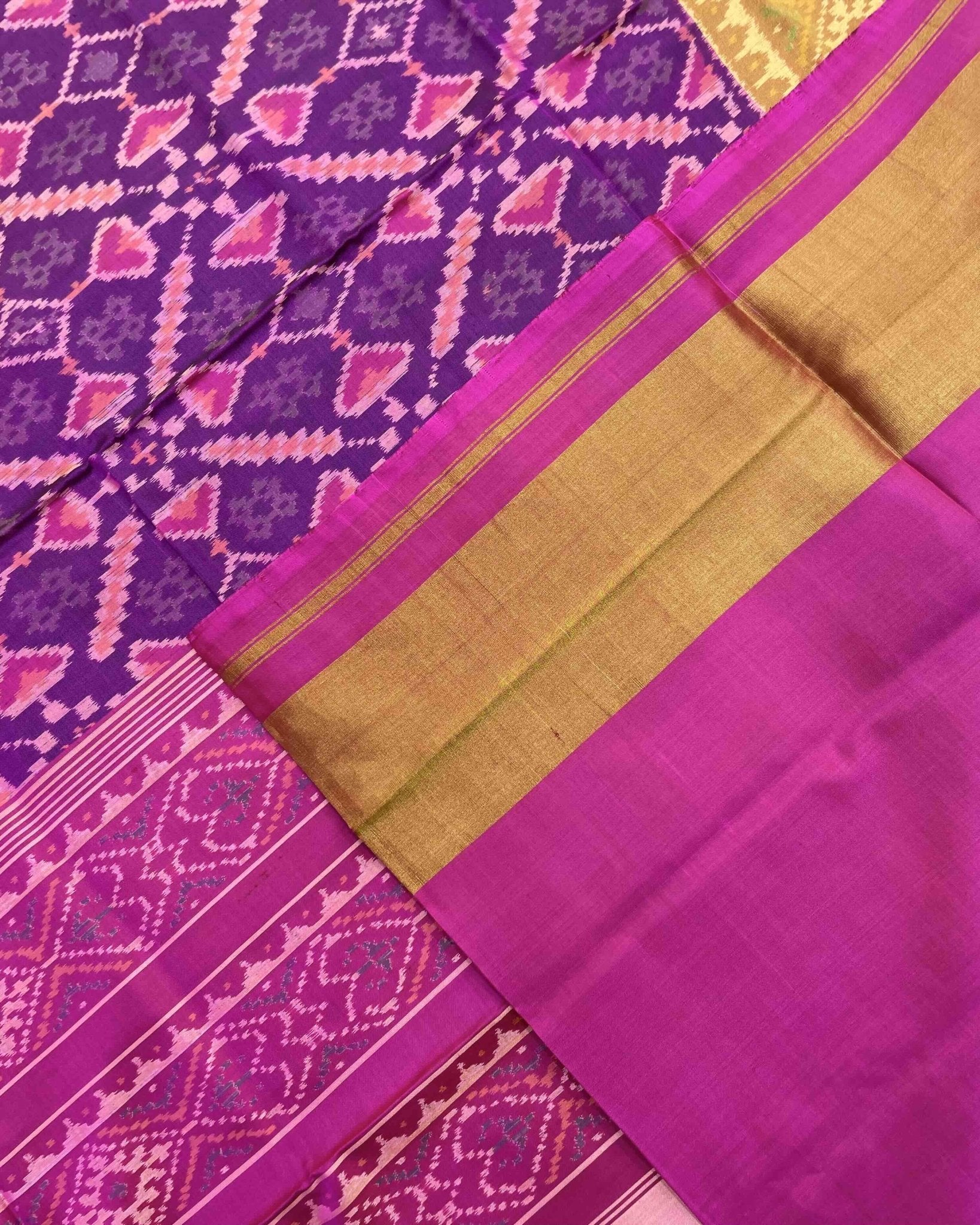 Pink & Purple Manekchowk Patola Saree - SindhoiPatolaArt