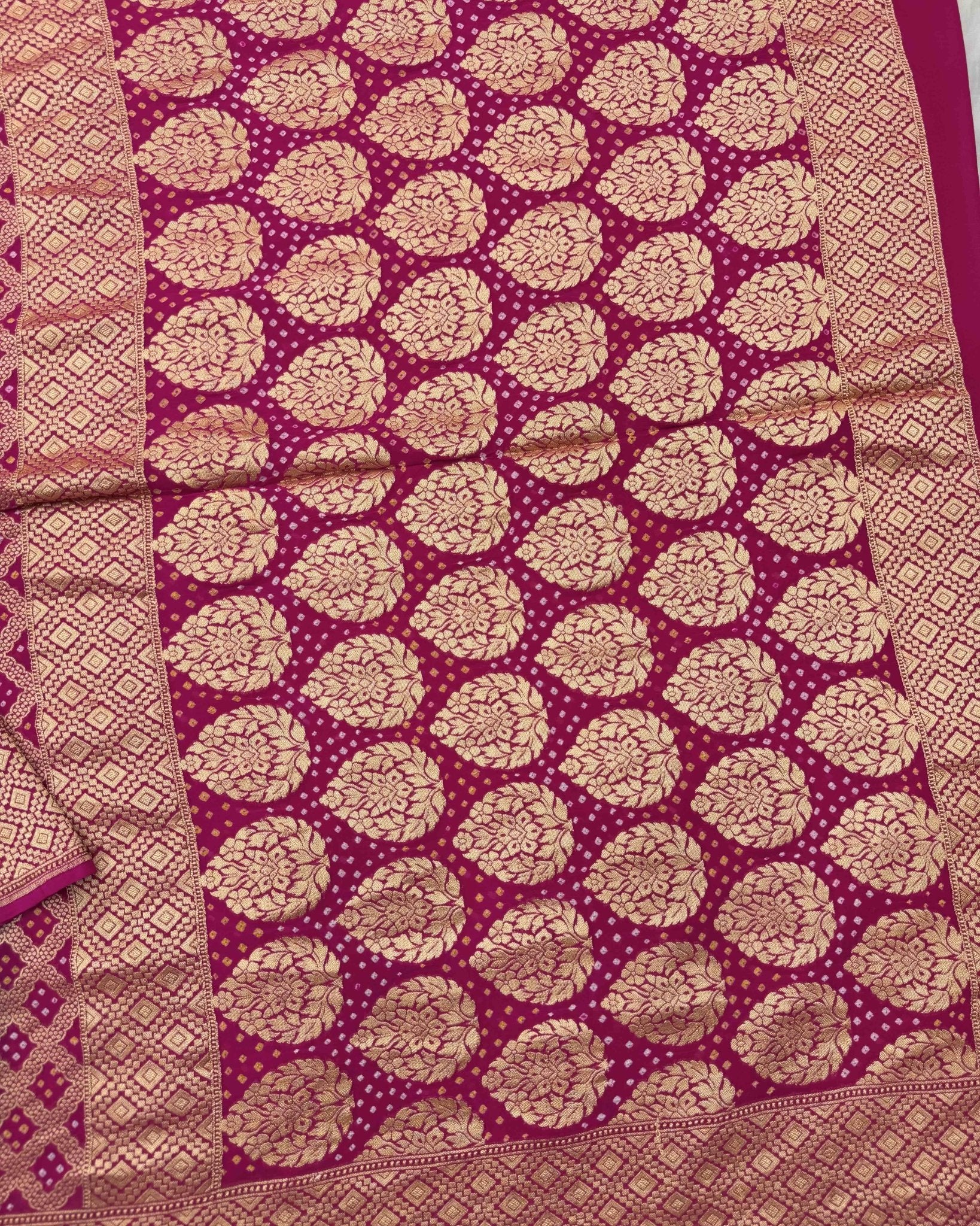 Pink & Purple Shaded Georgette Bandhani Saree - SindhoiPatolaArt