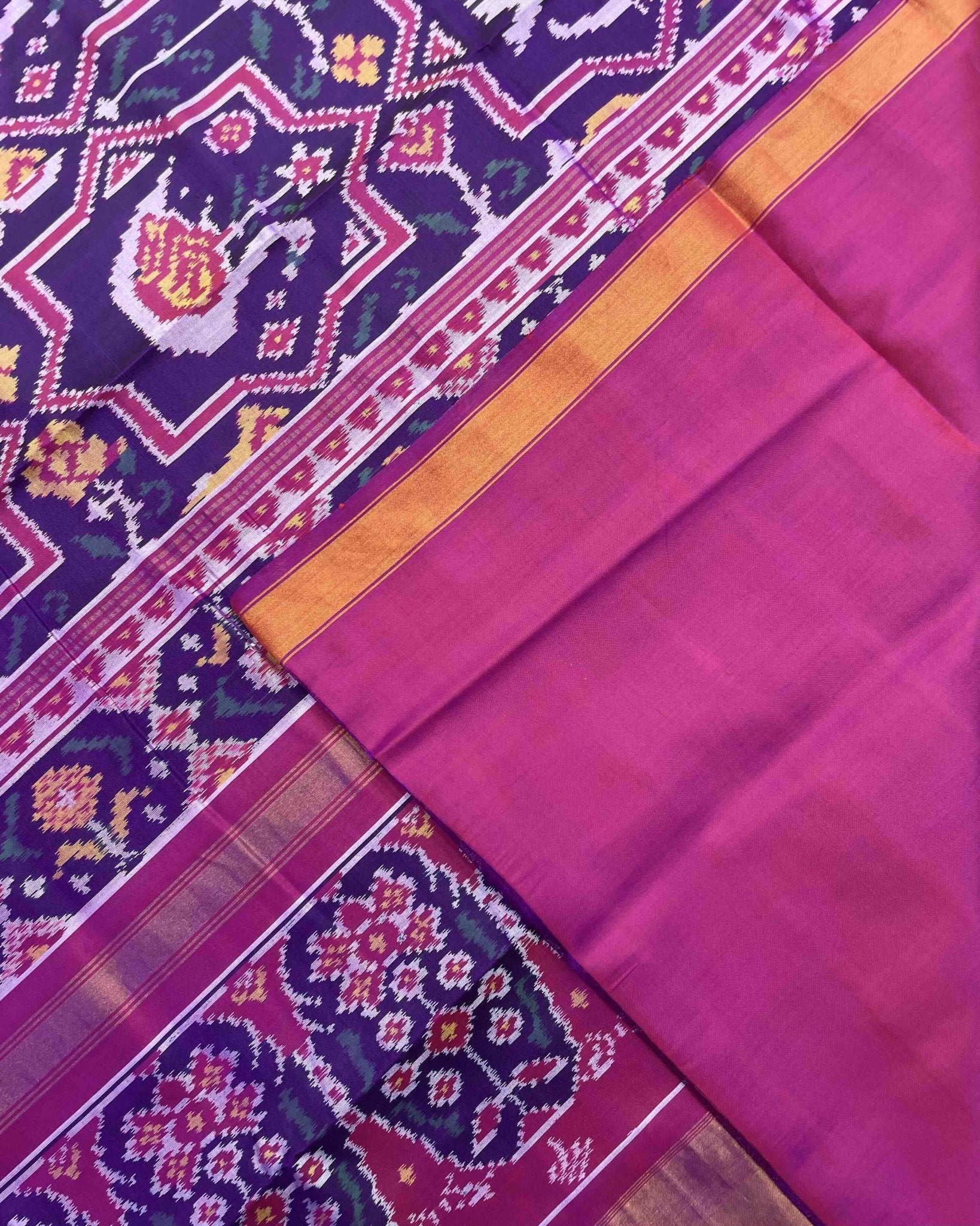 Pink & Purple Star Narikunj Figure Patola Saree - SindhoiPatolaArt