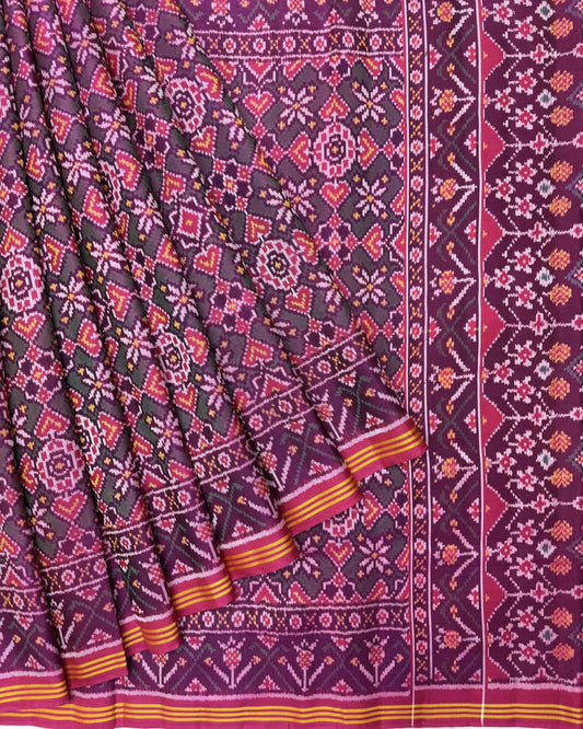 Pink & Rama Green Manekchowk Flower Semi Double Ikat Patola Saree - SindhoiPatolaArt