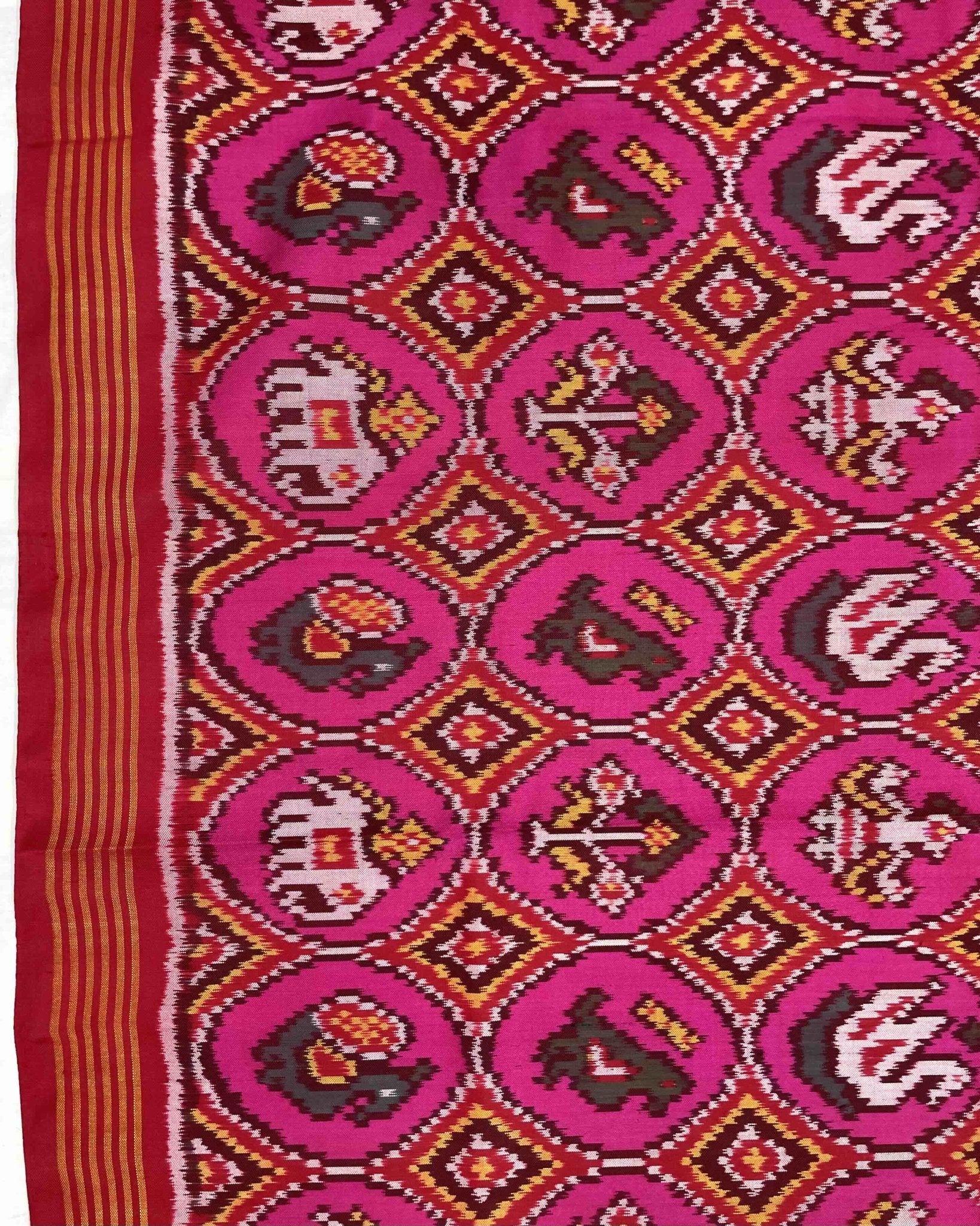 Pink & Small Circle Narikunj Patola Saree - SindhoiPatolaArt