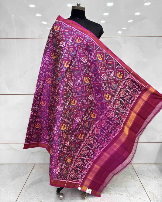 Pink Small Narkunj Semi Double Ikat Patola Dupatta - SindhoiPatolaArt