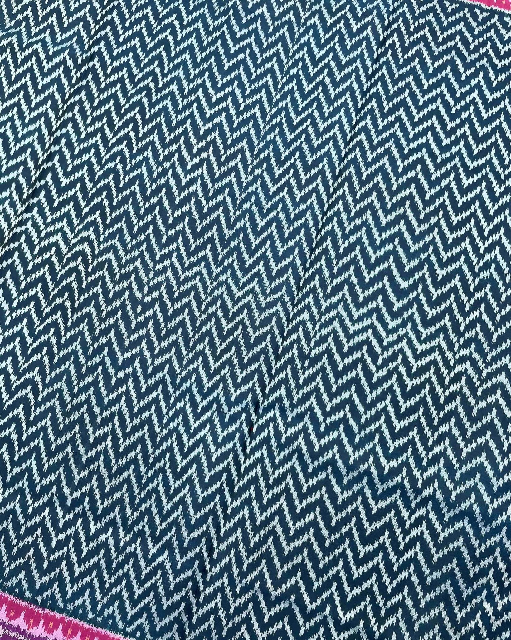 Pink & Turquoise Zig Zag Patola Saree - SindhoiPatolaArt