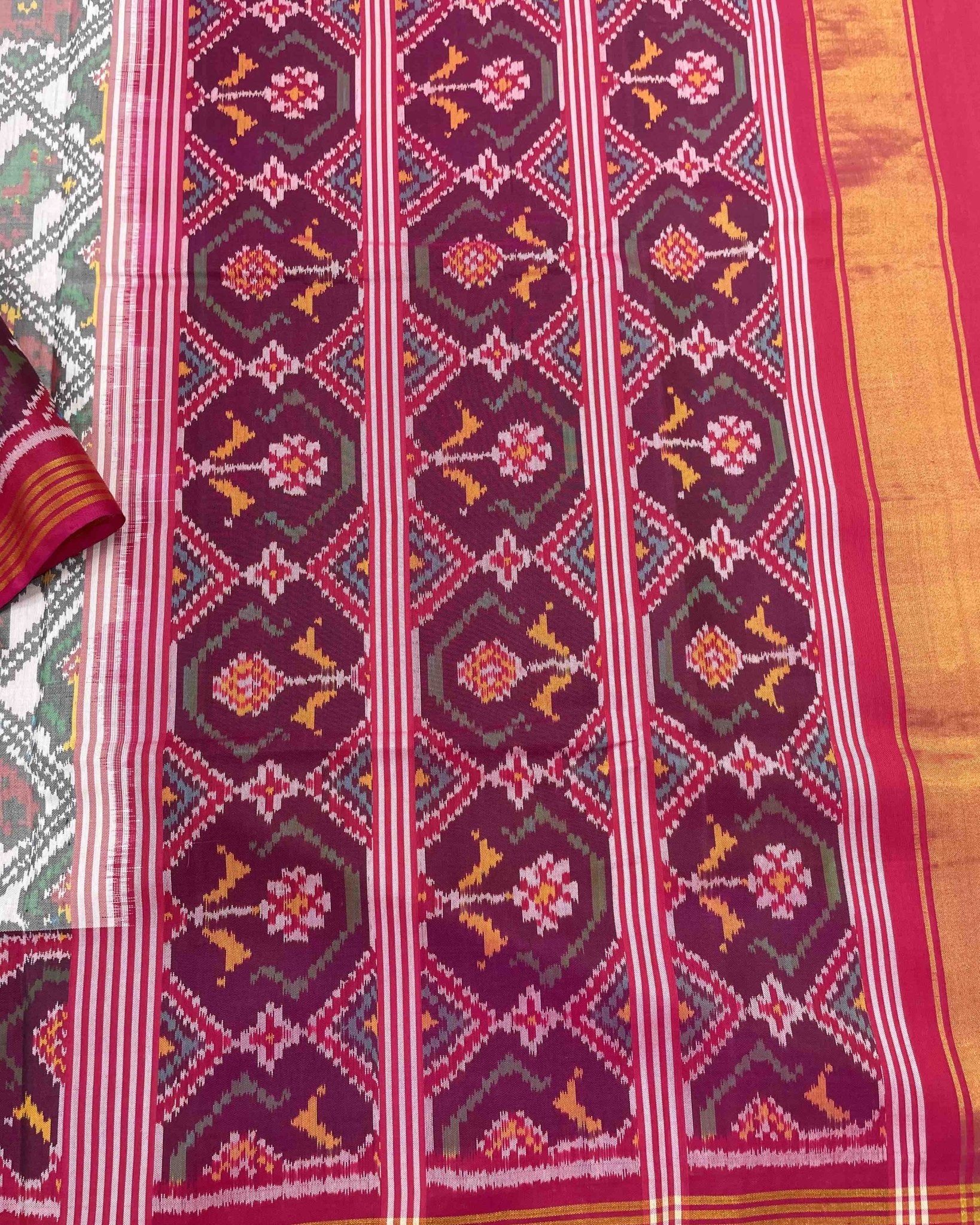 Pink & White Narikunj Designer Patola Saree - SindhoiPatolaArt