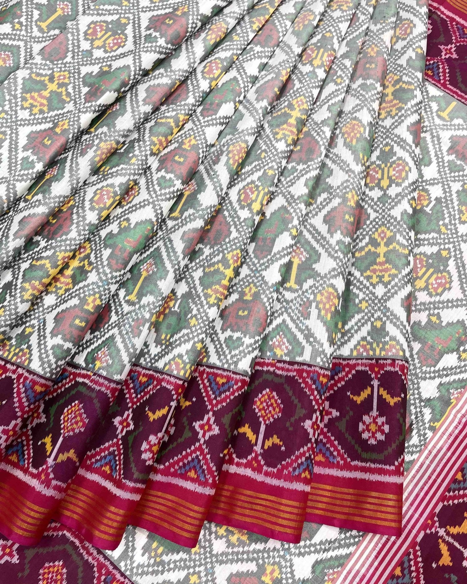 Pink & White Narikunj Designer Patola Saree - SindhoiPatolaArt