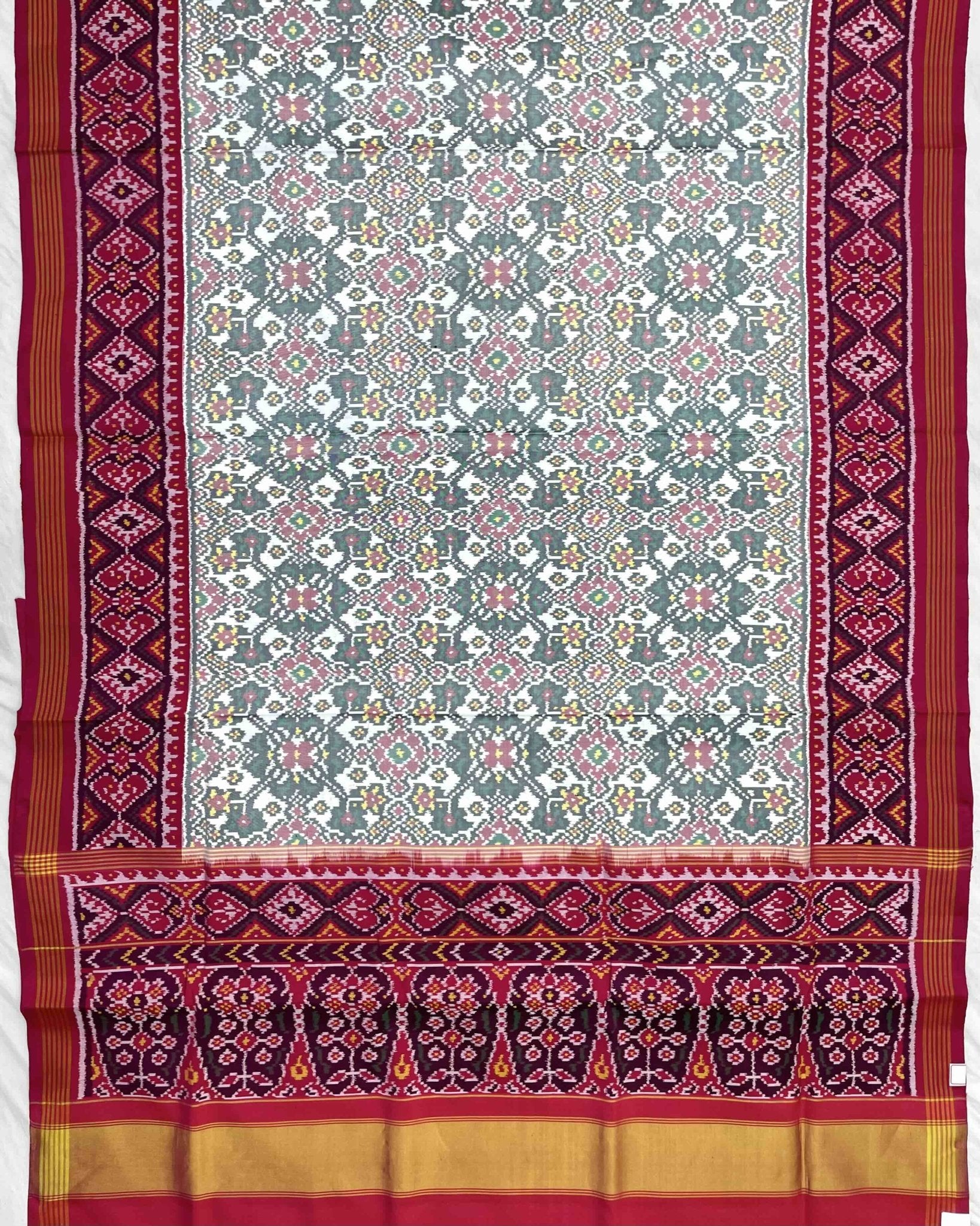 Pink & White Navratan Patola Saree - SindhoiPatolaArt