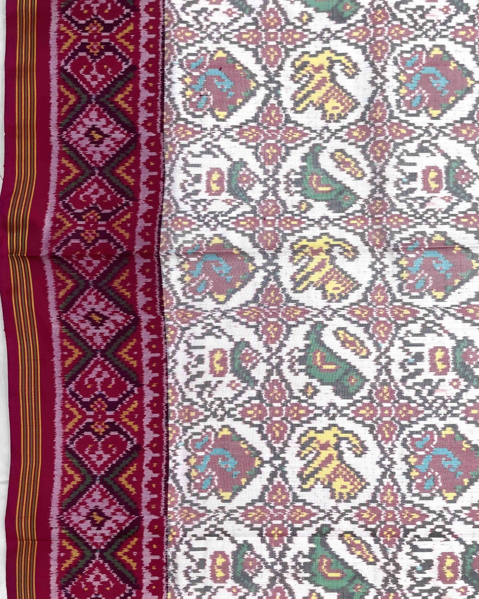 Pink & White Small Circle Narikunj Patola Saree - SindhoiPatolaArt