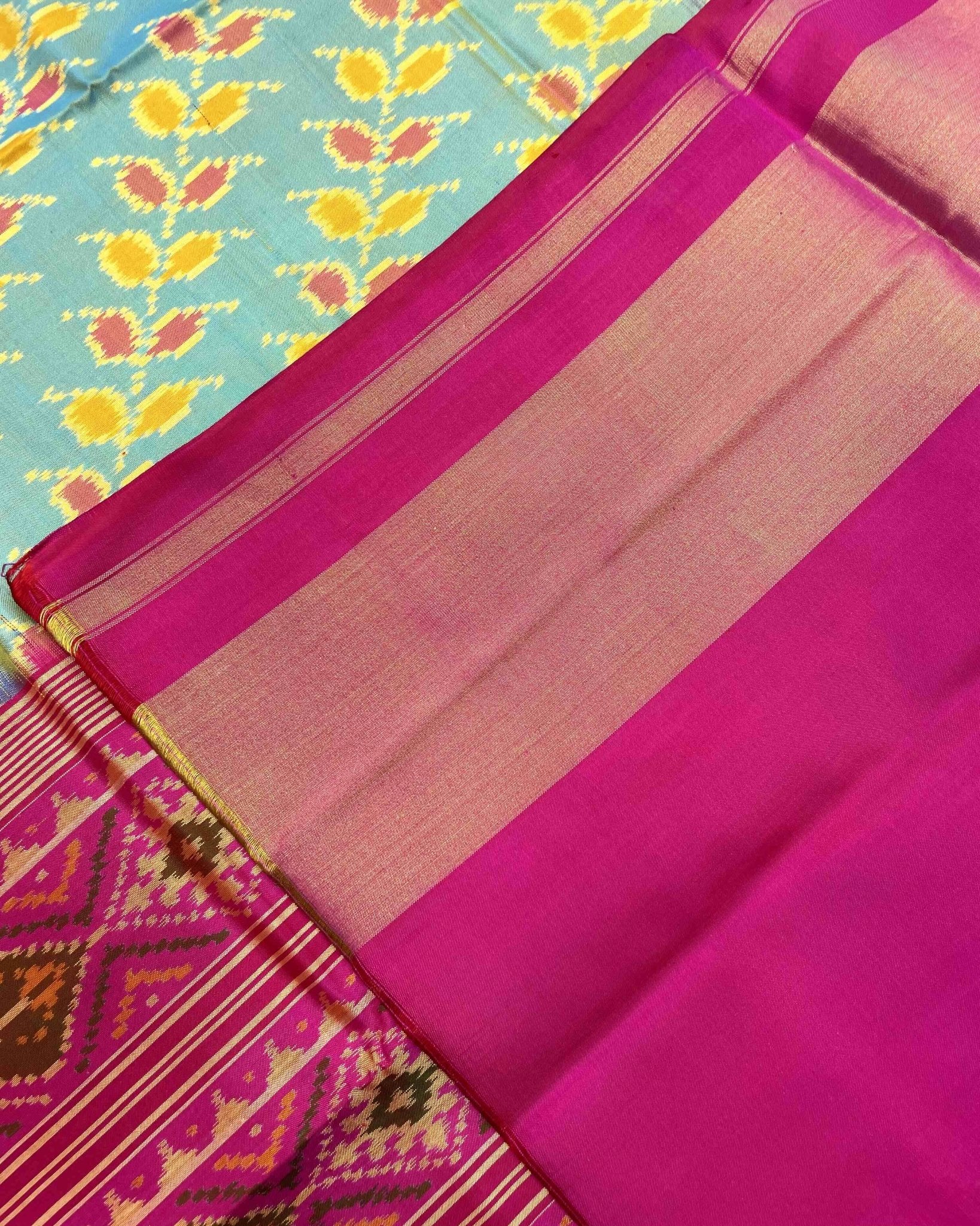 Pink & Yellowish Sky Blue Leaves Leheriya Patola Saree - SindhoiPatolaArt