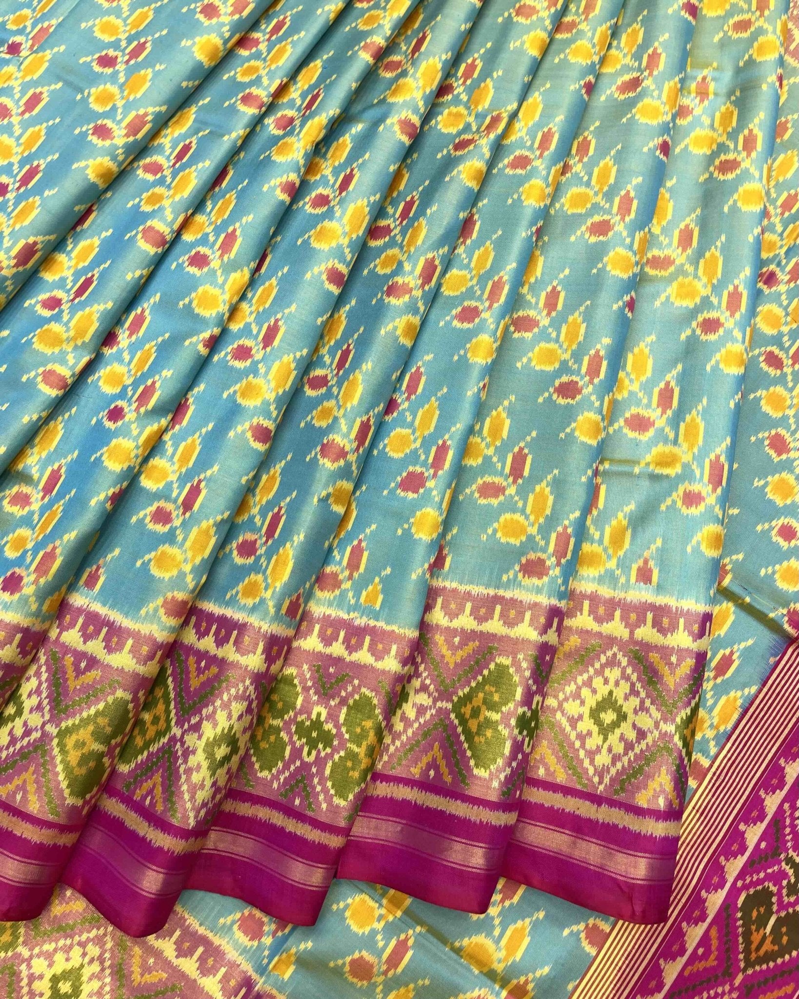 Pink & Yellowish Sky Blue Leaves Leheriya Patola Saree - SindhoiPatolaArt