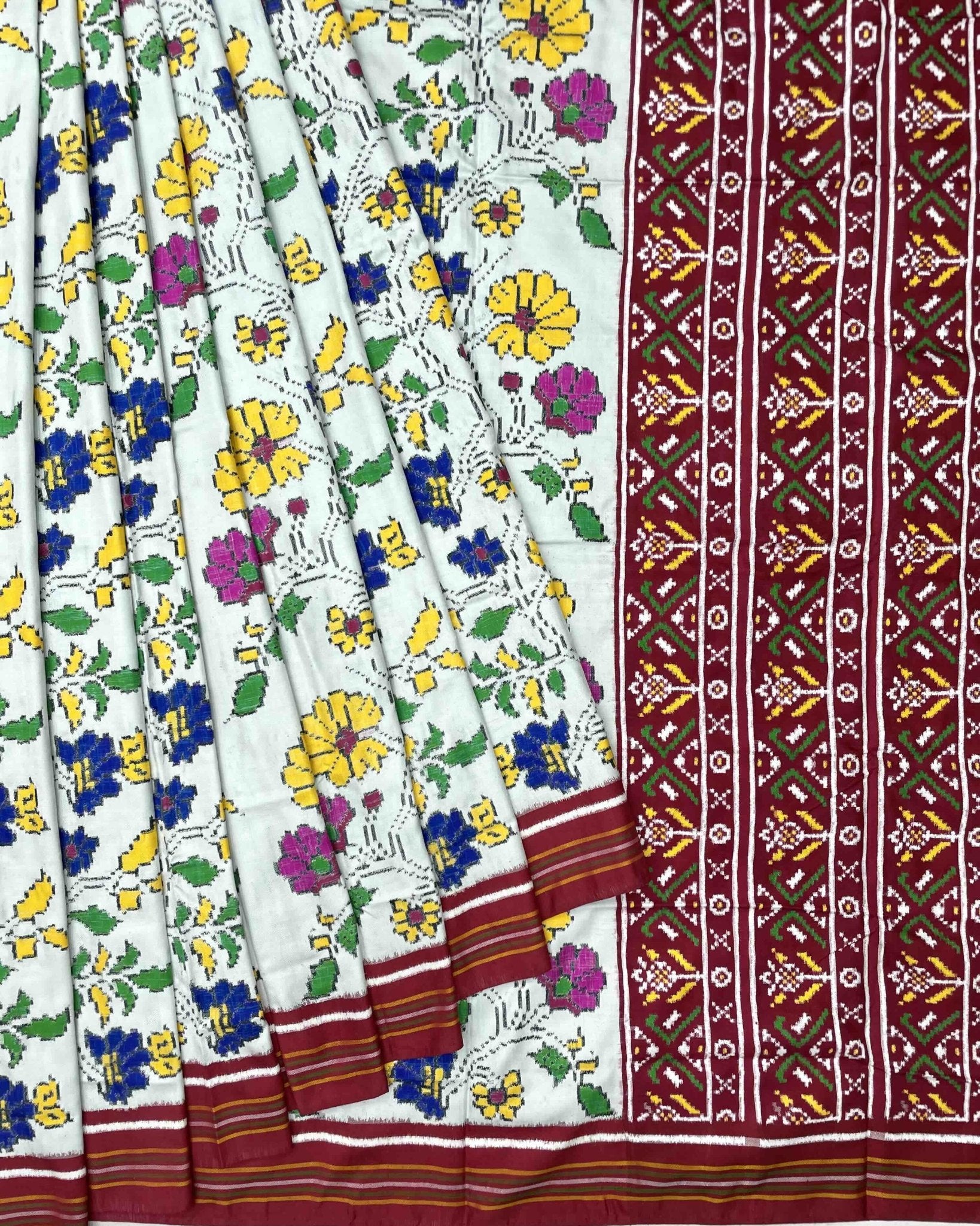 Pinkish Red & Ice Blue Leheriya Flower Double Ikat Patola Saree - SindhoiPatolaArt