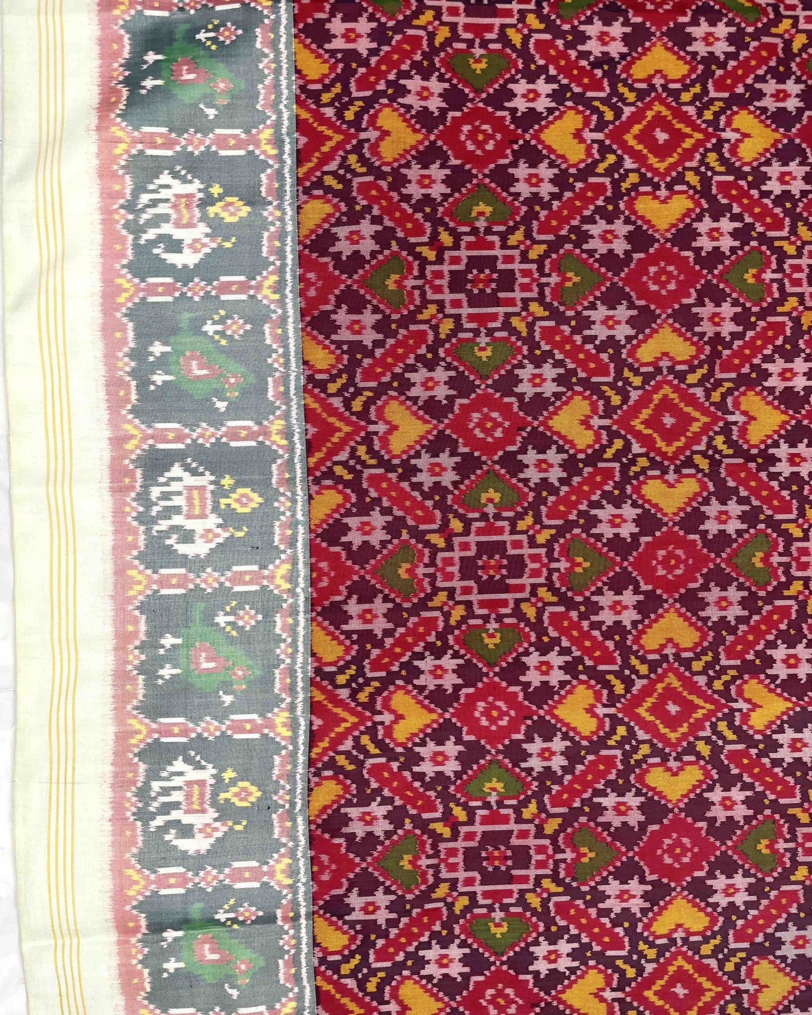 Pinkish Red & White Manekchowk Designer Patola Saree - SindhoiPatolaArt